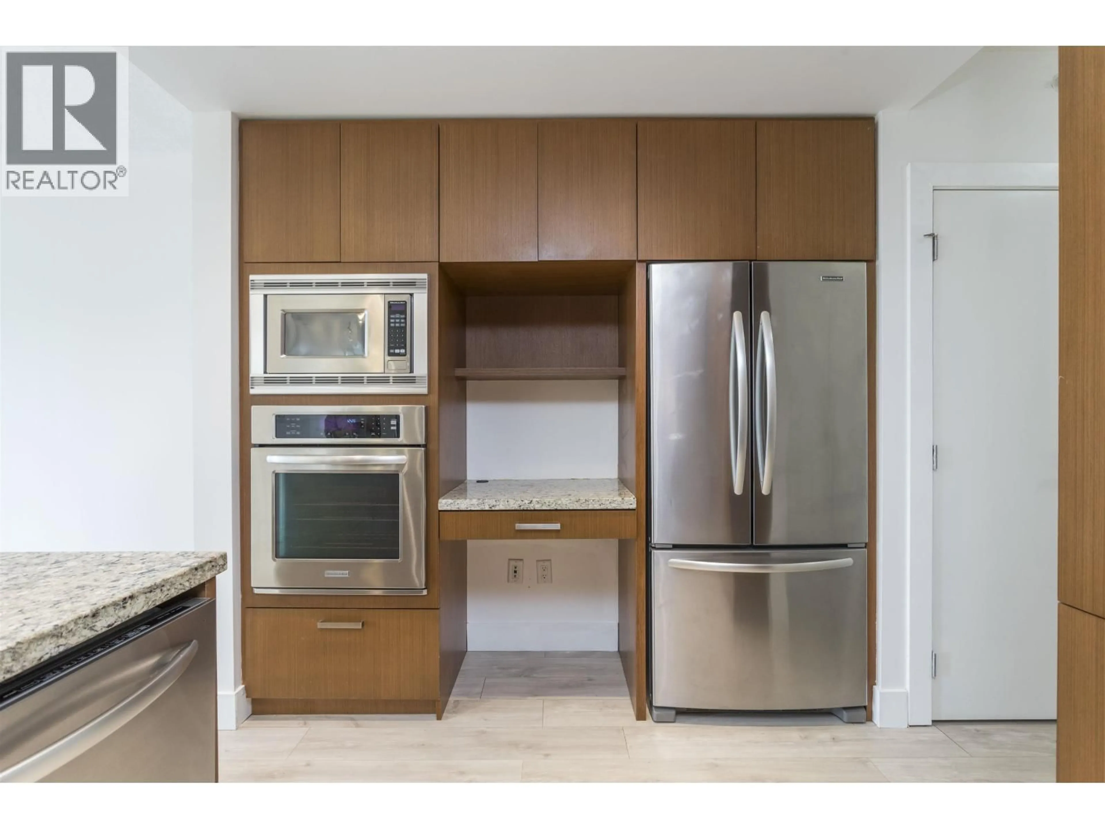 Standard kitchen, unknown for 702 - 1155 THE HIGH STREET, Coquitlam British Columbia V3B7W4