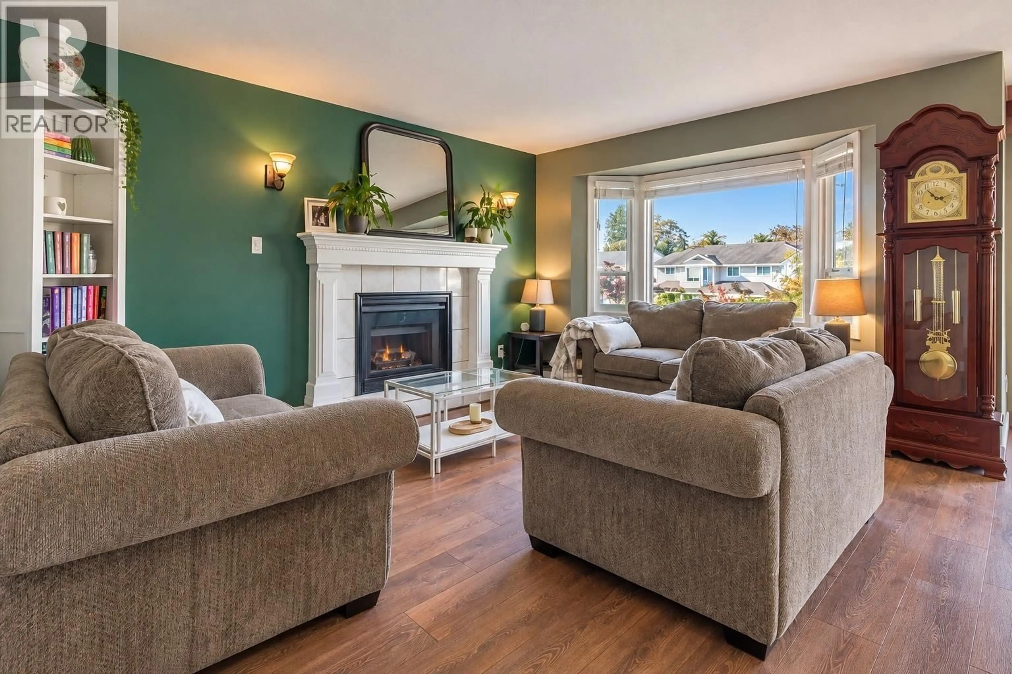 Living room with furniture, unknown for 12362 188A STREET, Pitt Meadows British Columbia V3Y2H4