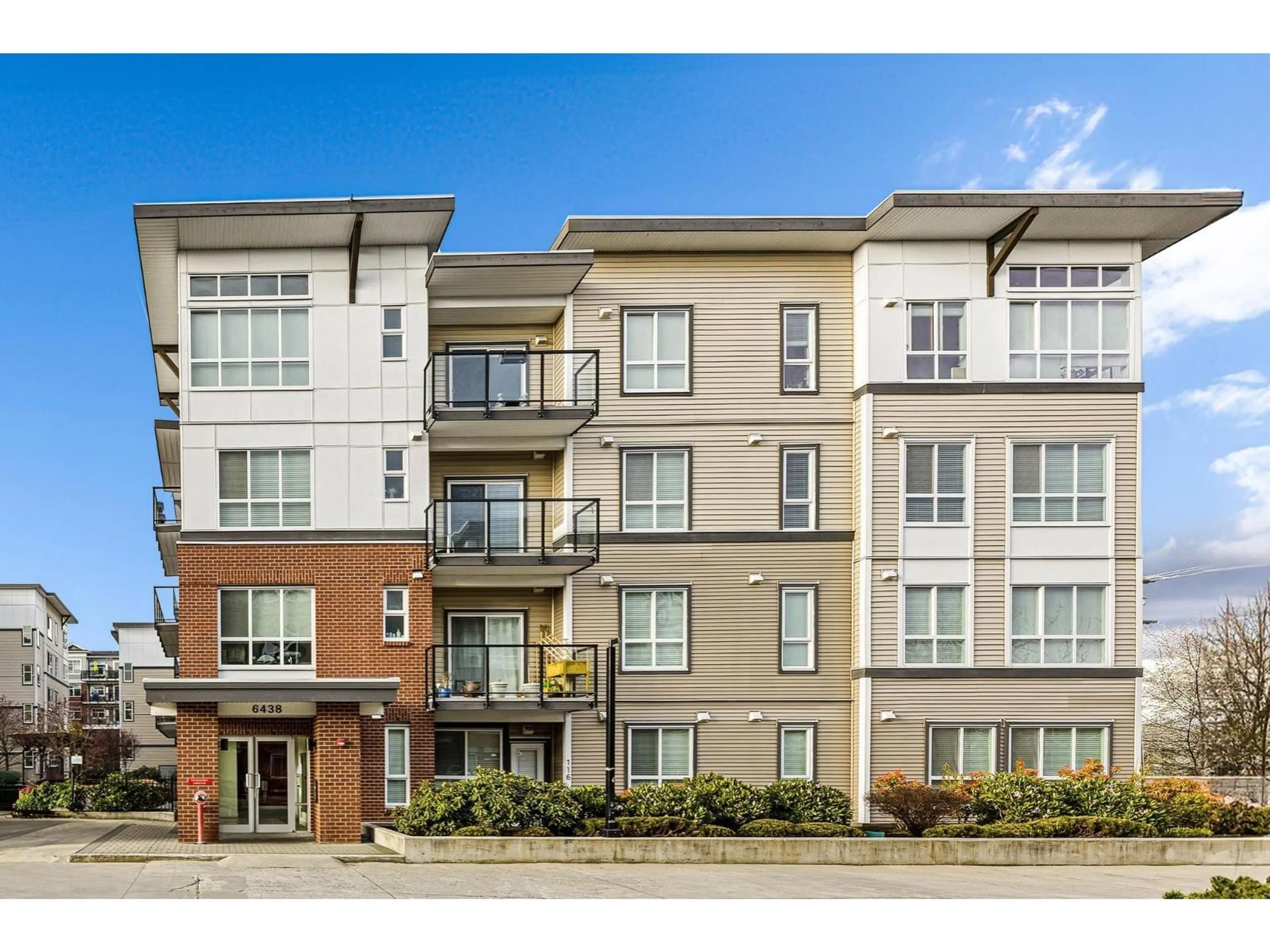 Unknown for 108 - 6438 195A STREET, Surrey British Columbia V4N6R5