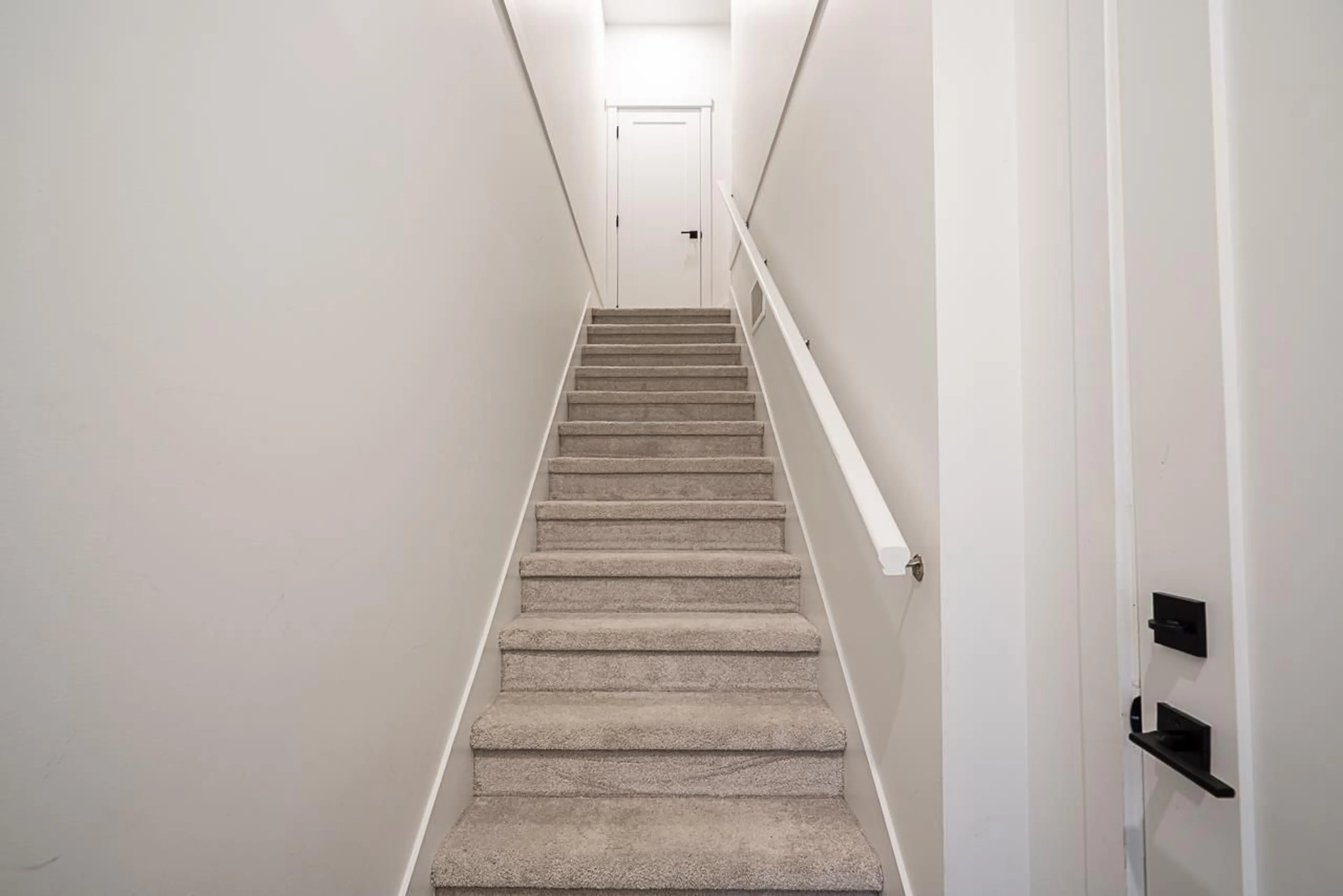 Stairs for 14 - 10527 155 STREET, Surrey British Columbia V3R0S1