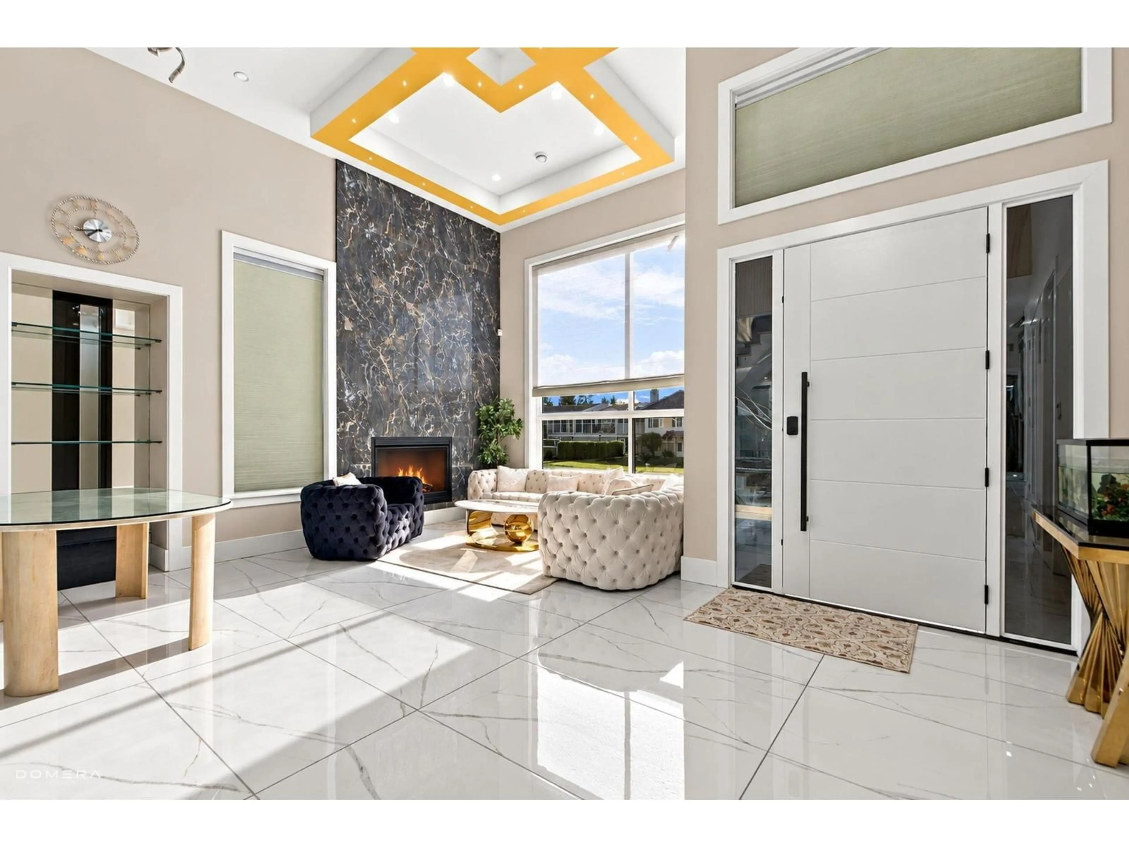 Indoor entryway for 11427 85A AVENUE, Delta British Columbia V4C2V4