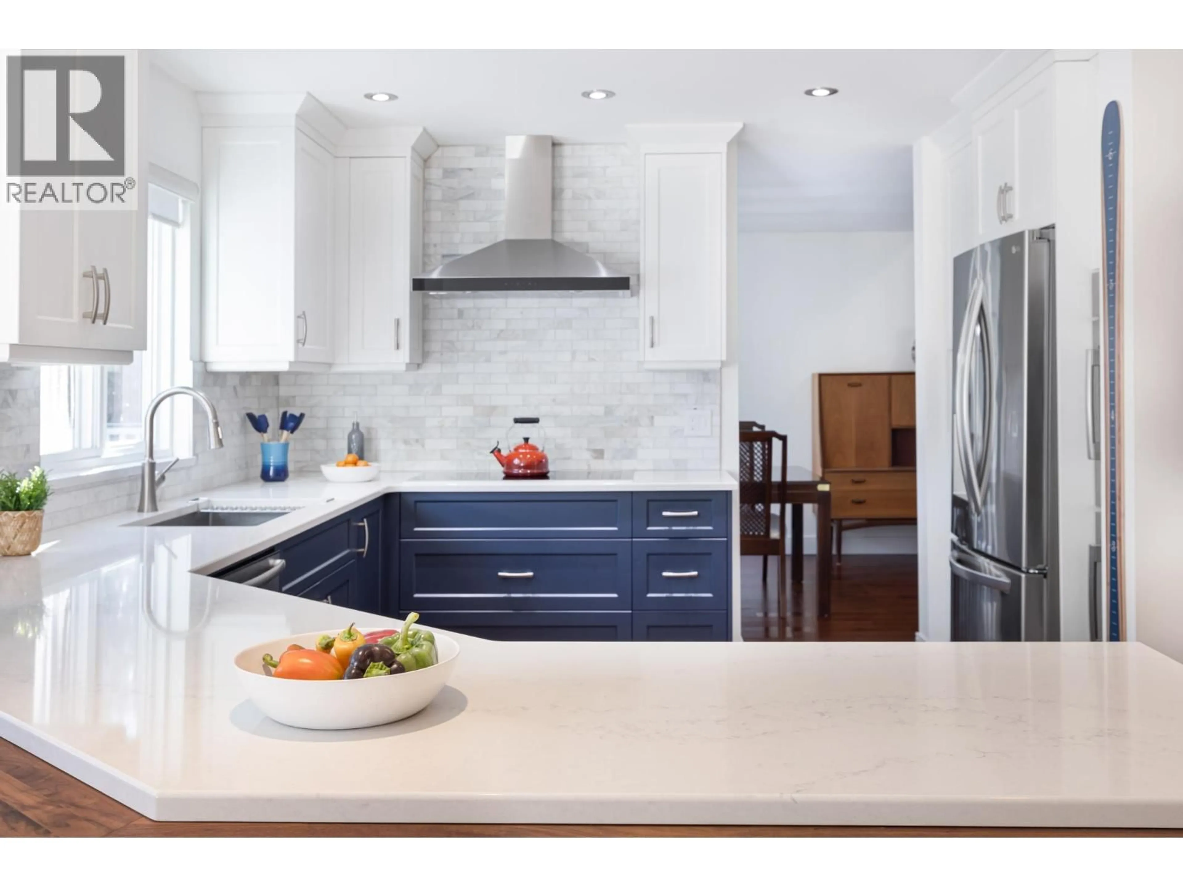 Contemporary kitchen, ceramic/tile floor for 2776 WESTLAKE DRIVE, Coquitlam British Columbia V3C5K1