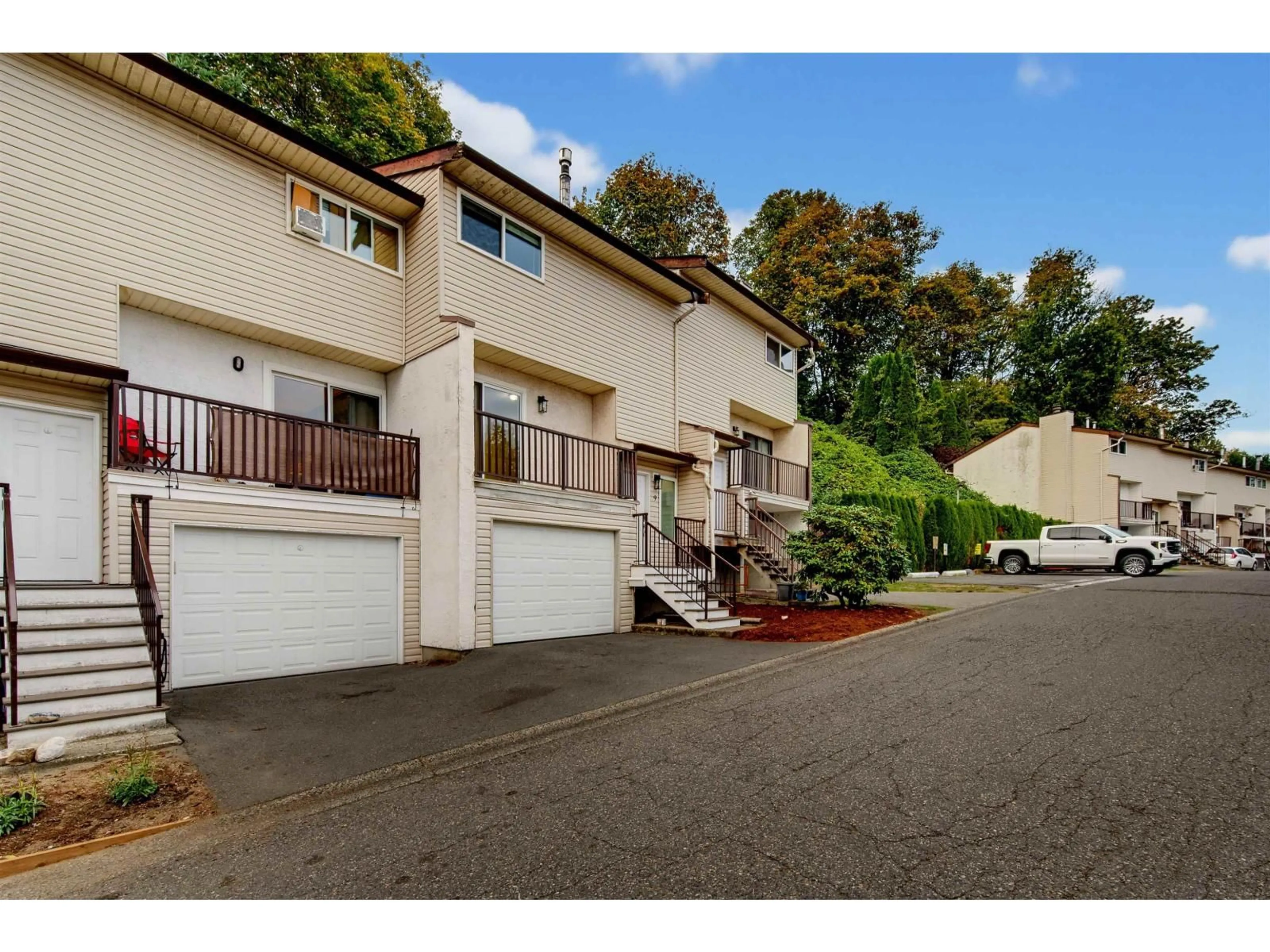 Unknown for 9 - 32705 FRASER CRESCENT, Mission British Columbia V2V1C9