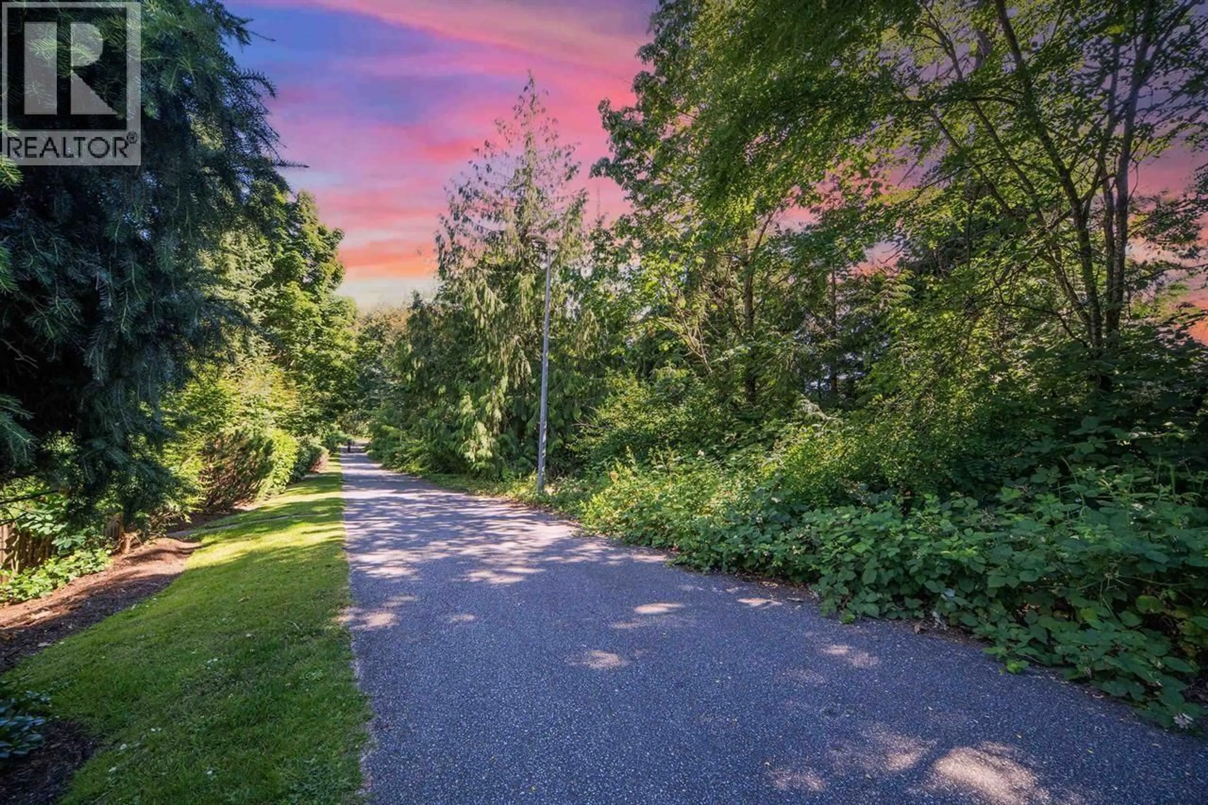 Unknown for 80 - 6878 SOUTHPOINT DRIVE, Burnaby British Columbia V3N5E4