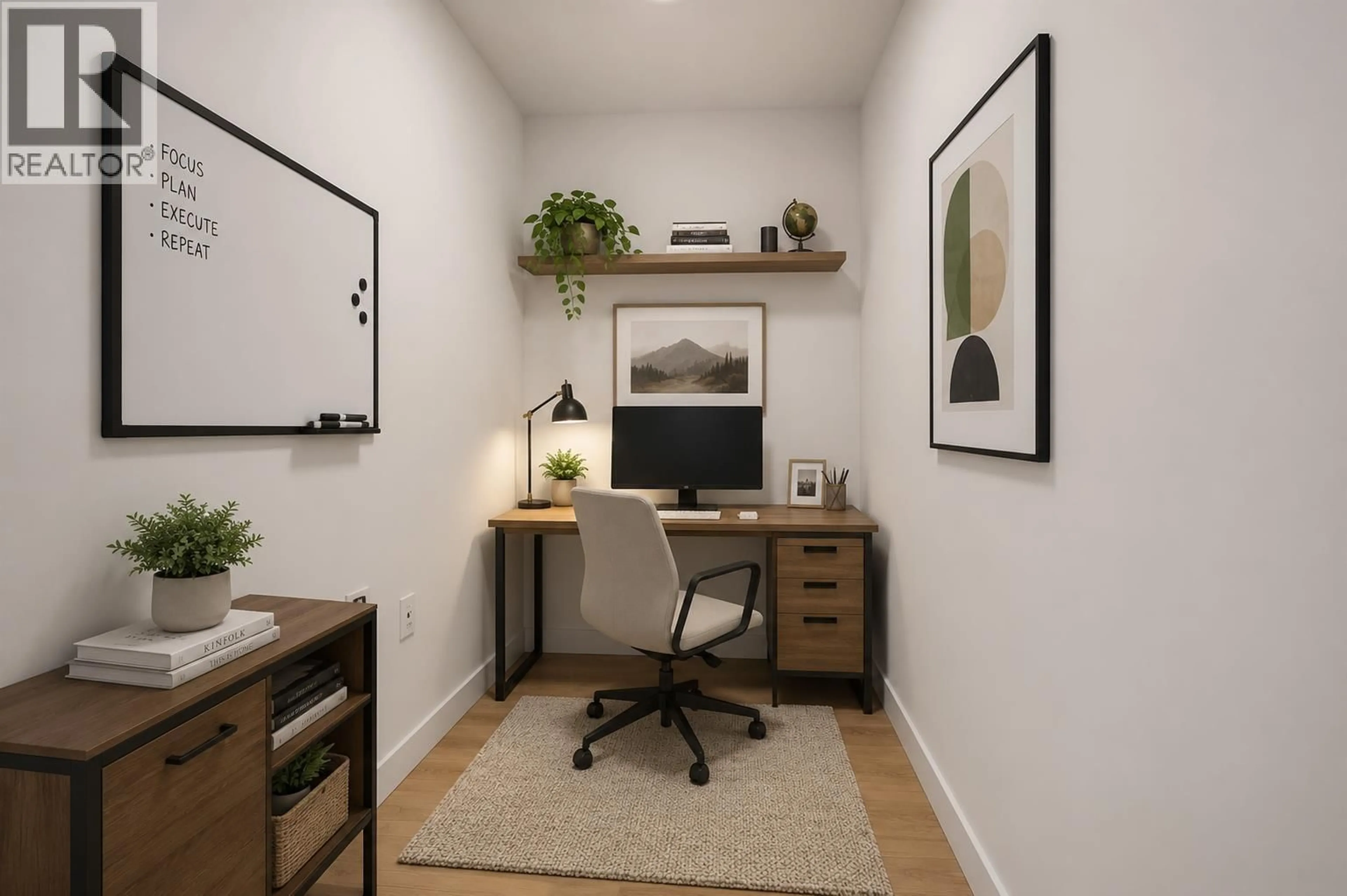 A pic of a room for 125 - 108 8TH STREET, North Vancouver British Columbia V7L0H1