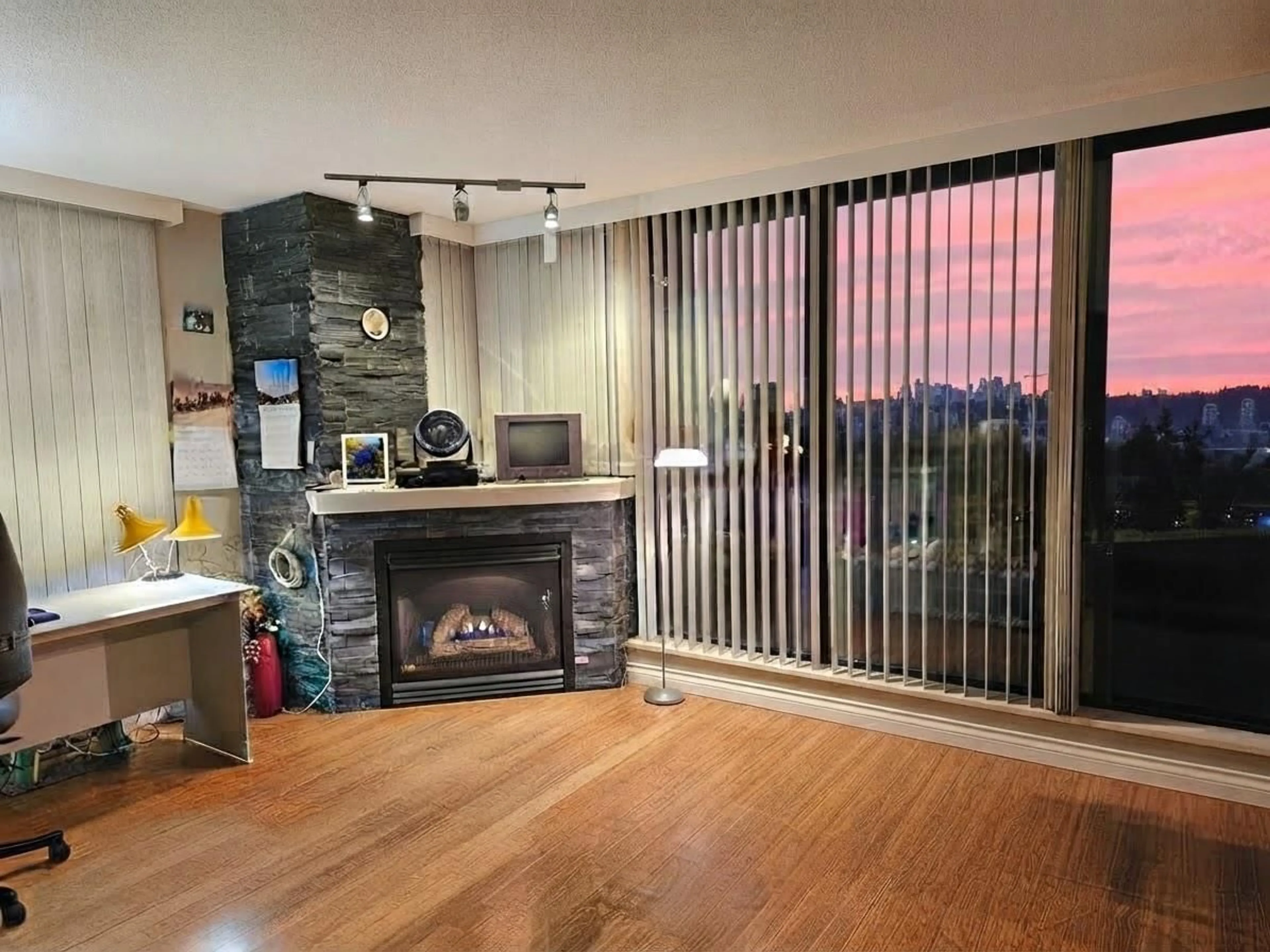 Unknown for 1105 - 10899 UNIVERSITY DRIVE, Surrey British Columbia V3T5V2
