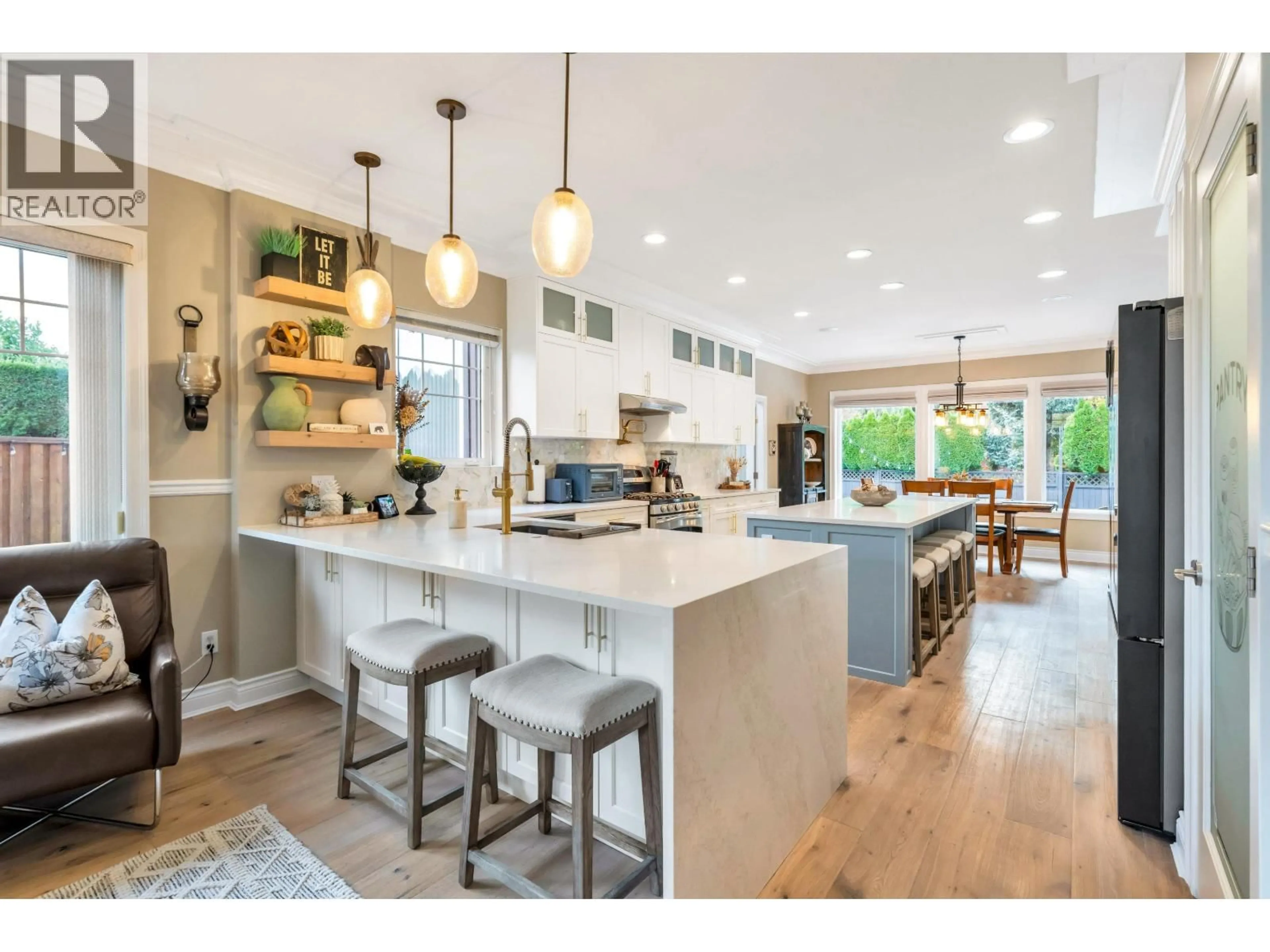 Open concept kitchen, unknown for 12467 202A STREET, Maple Ridge British Columbia V2X3P4