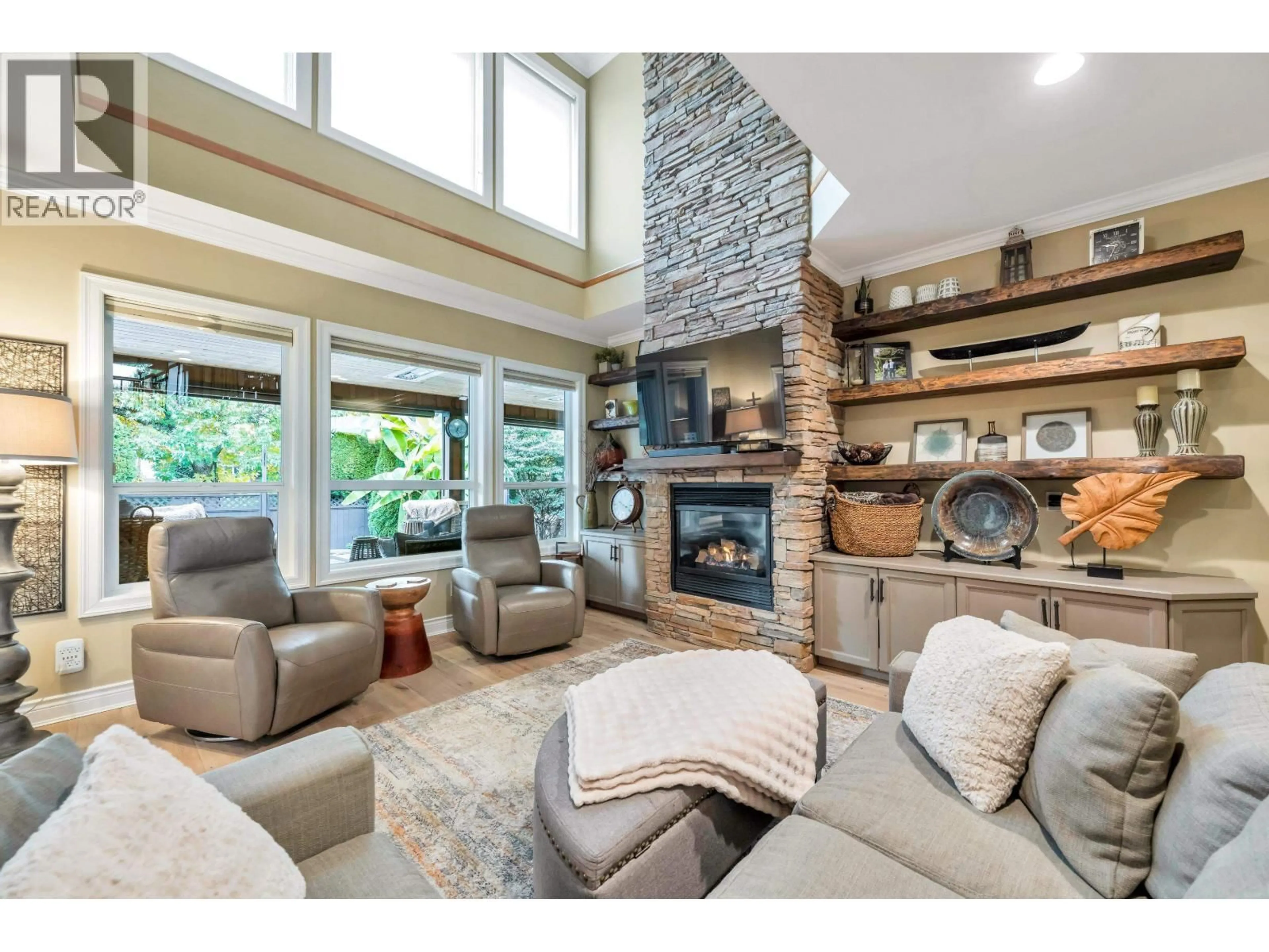 Living room with furniture, unknown for 12467 202A STREET, Maple Ridge British Columbia V2X3P4