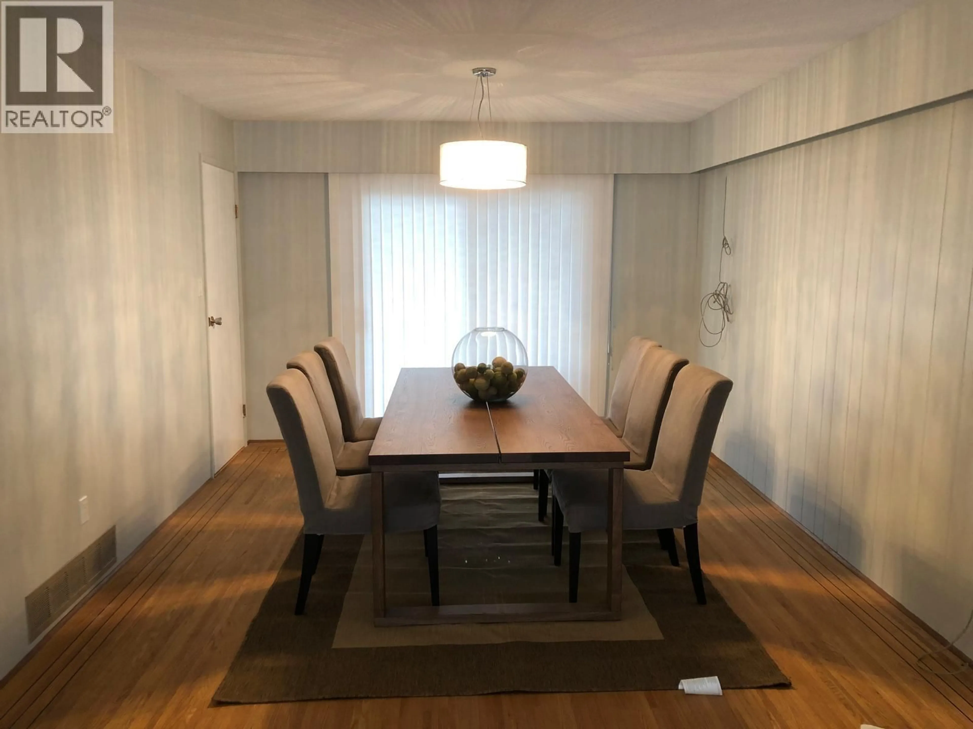 Dining room, wood/laminate floor for 2640 25TH AVENUE, Vancouver British Columbia V5R1H5