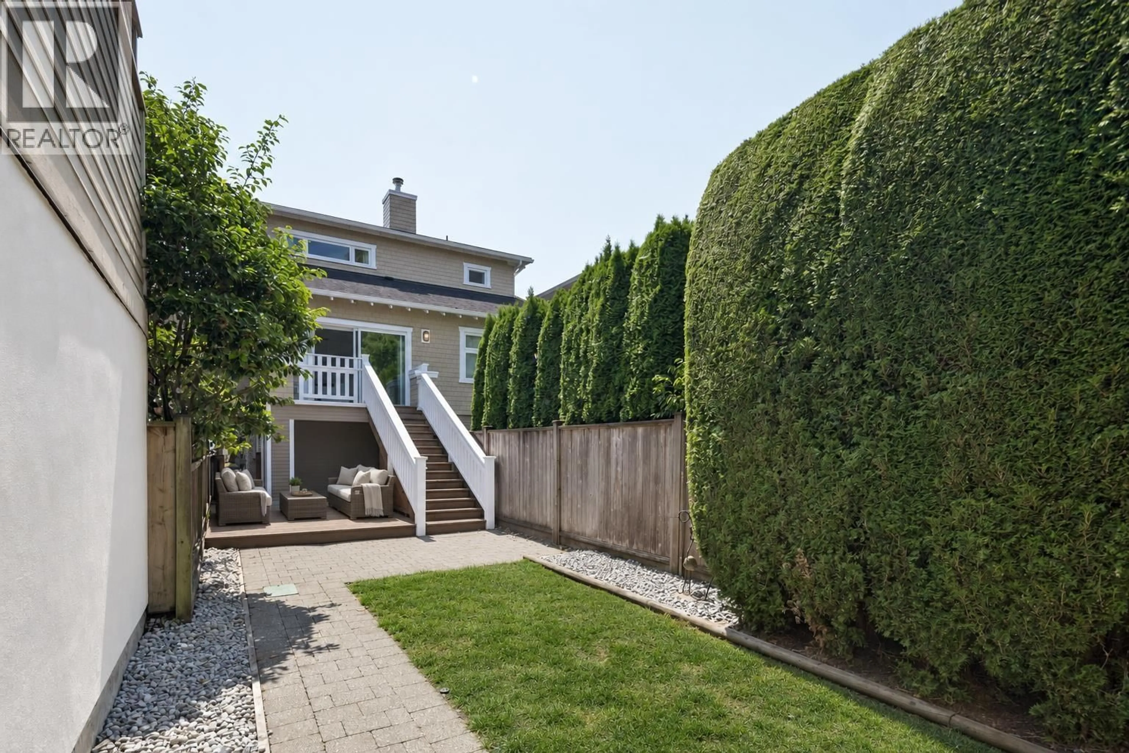 Unknown for 3541 8TH AVENUE, Vancouver British Columbia V6R1Y8