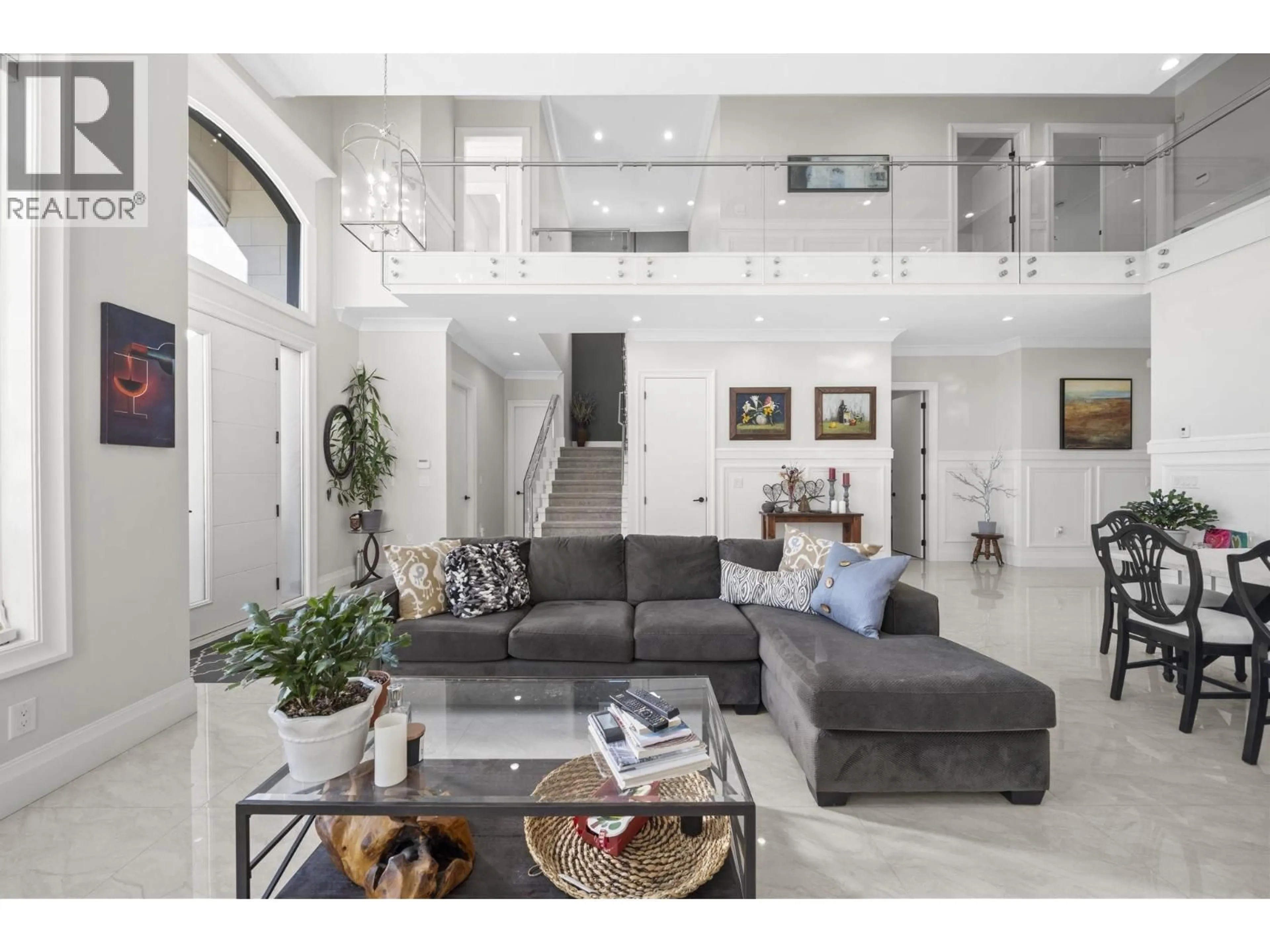 Living room with furniture, unknown for 4839 FRANCIS ROAD, Richmond British Columbia V7C1J8