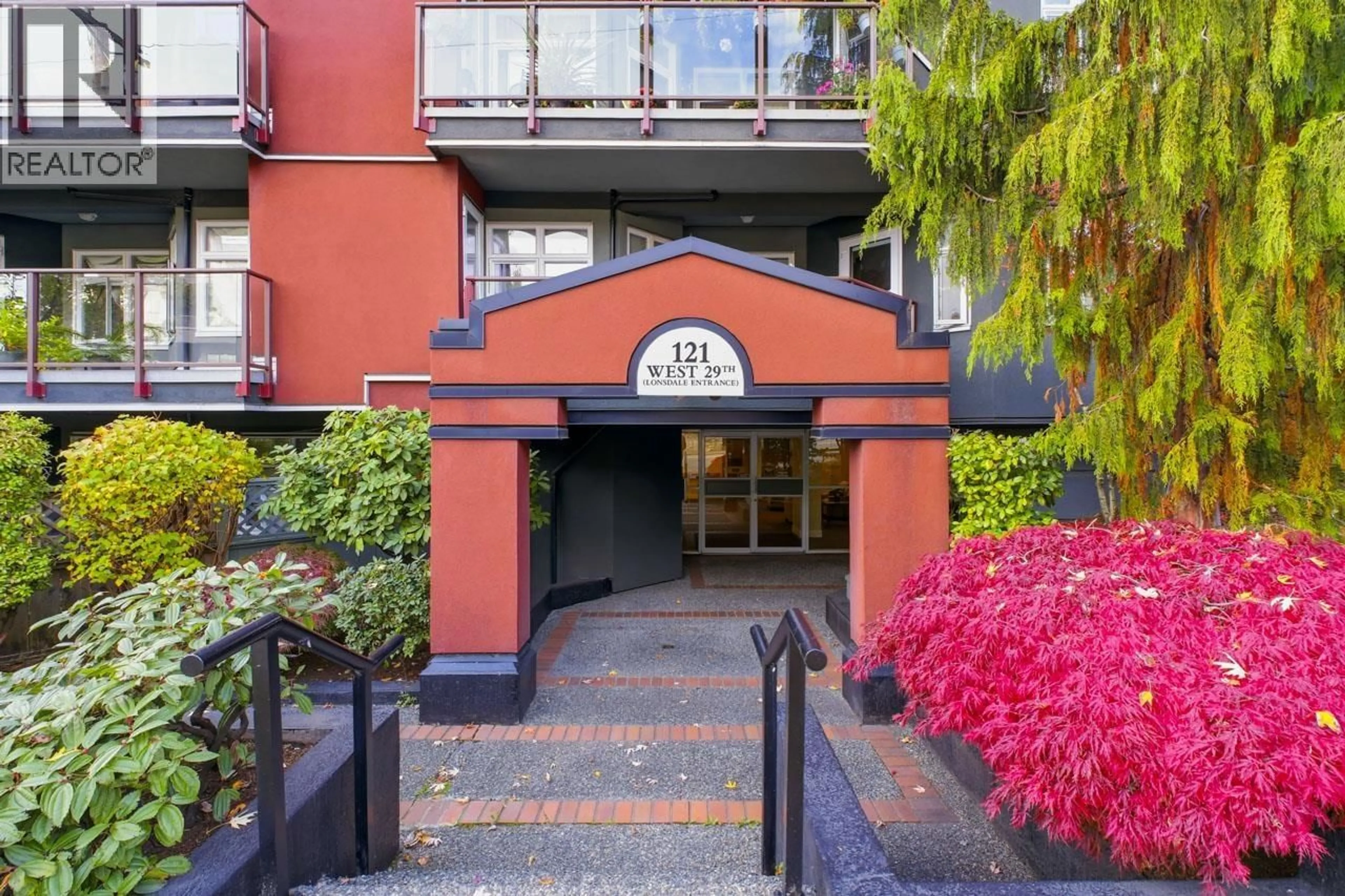 Unknown for 214 - 121 29 STREET, North Vancouver British Columbia V7N4L6