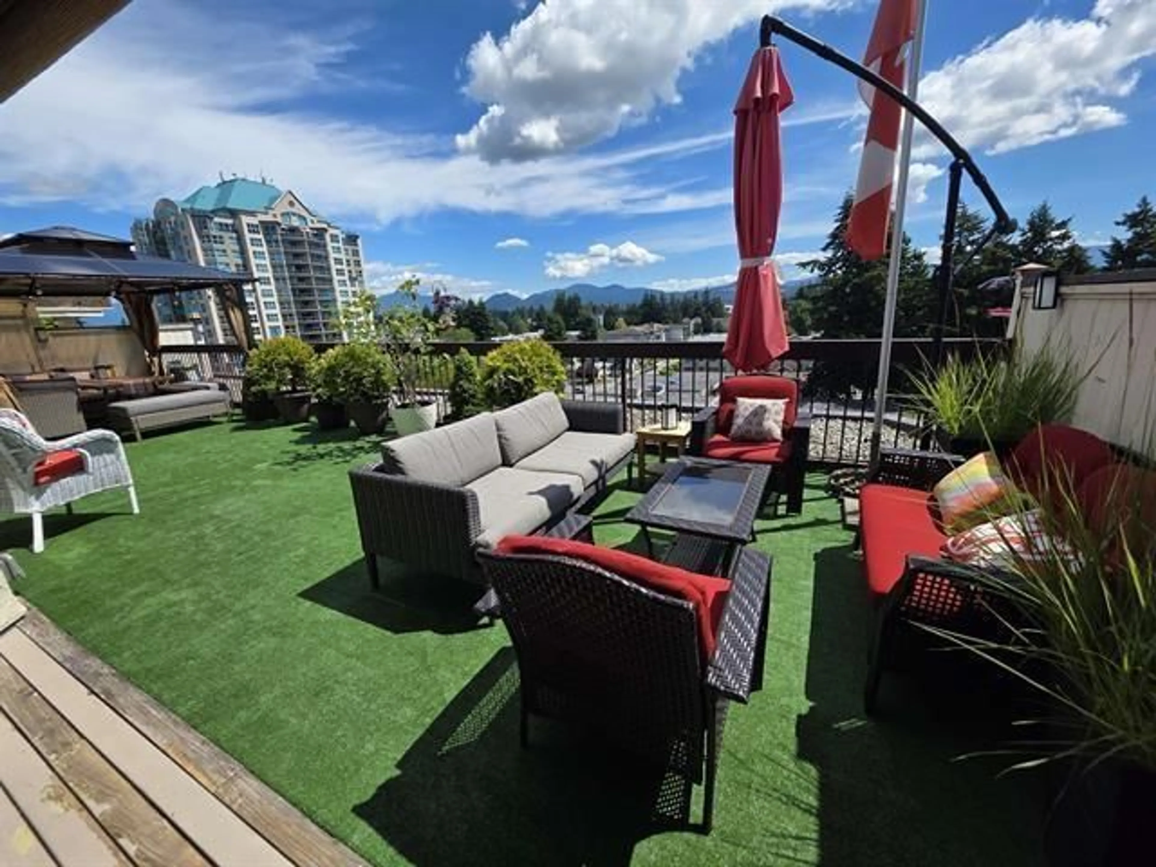Patio, mountain view for 903 - 31955 OLD YALE ROAD, Abbotsford British Columbia V2T4N1