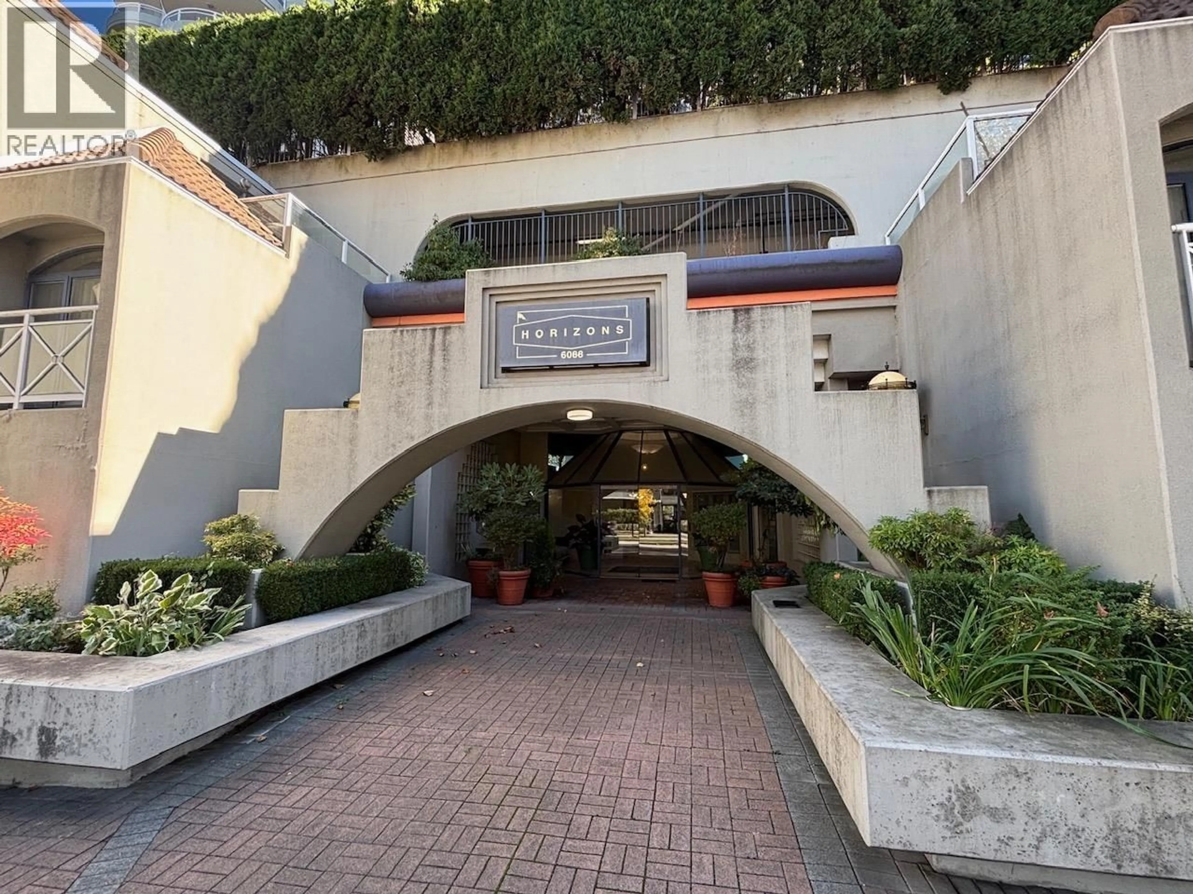 Indoor foyer for 607 - 6088 MINORU BOULEVARD, Richmond British Columbia V6Y4A8