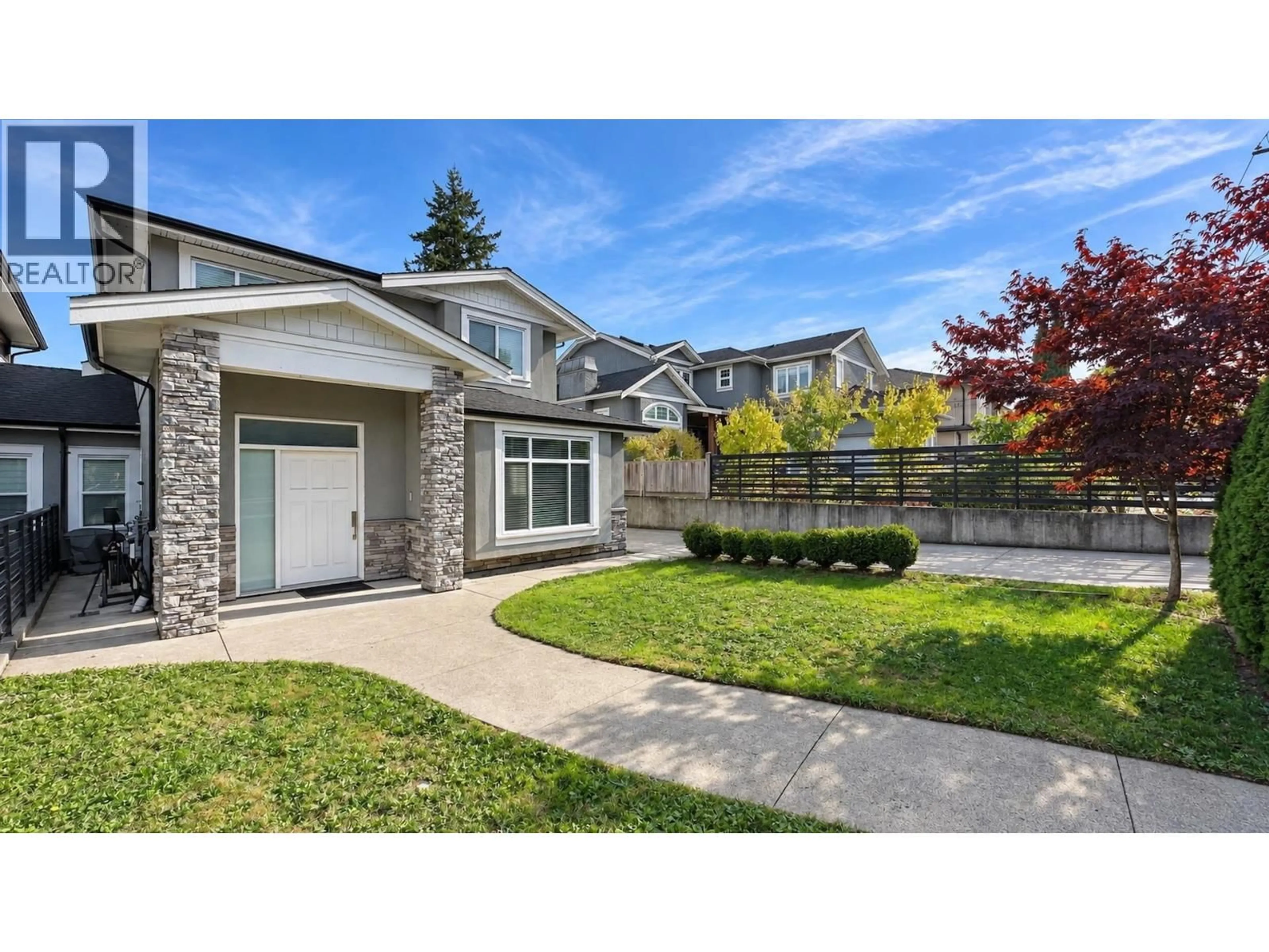 Unknown for 6272 ROYAL OAK AVENUE, Burnaby British Columbia V5H3N7