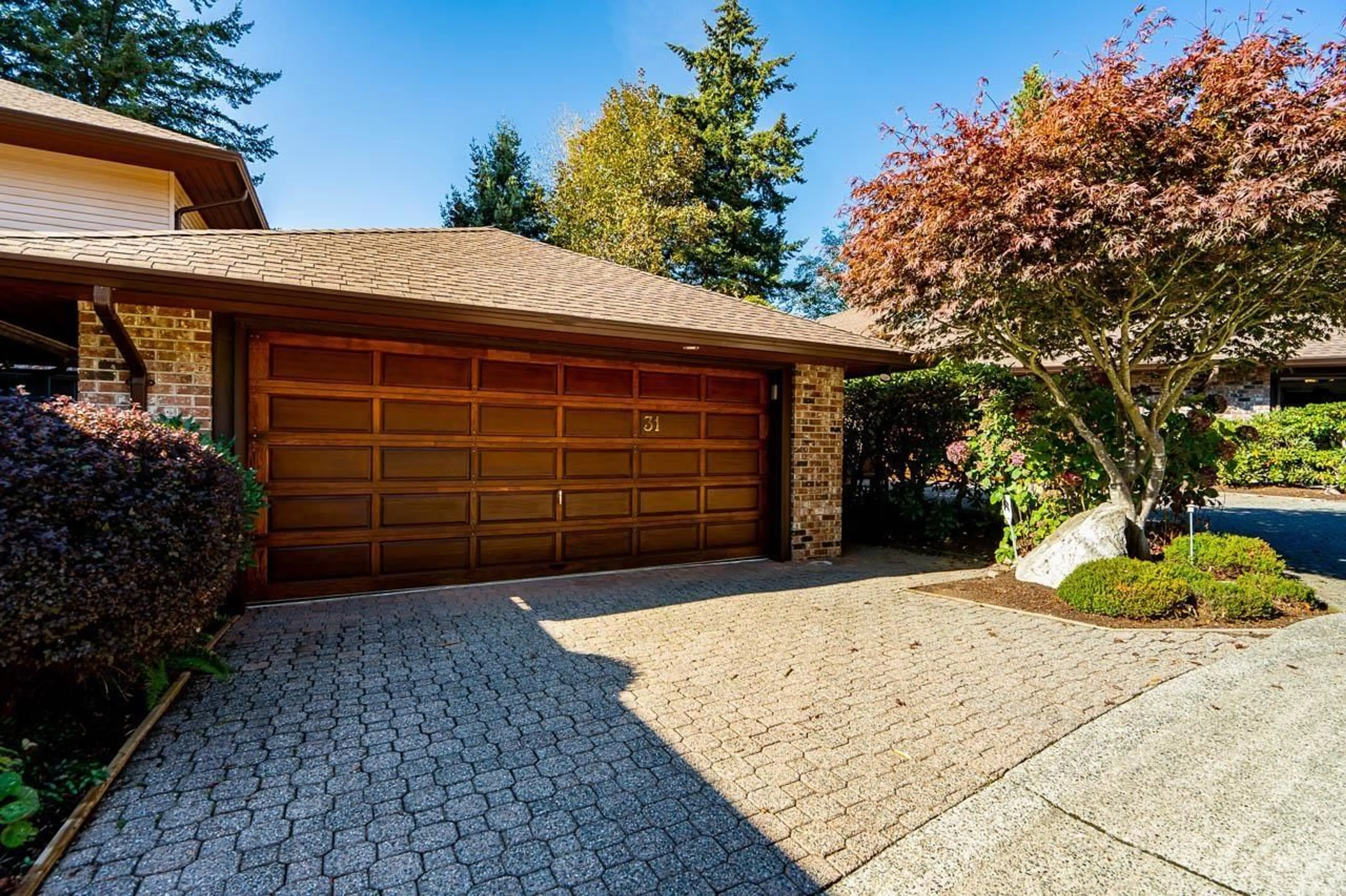 Home with brick exterior material, street for 31 - 1725 SOUTHMERE CRESCENT, Surrey British Columbia V4A7A7