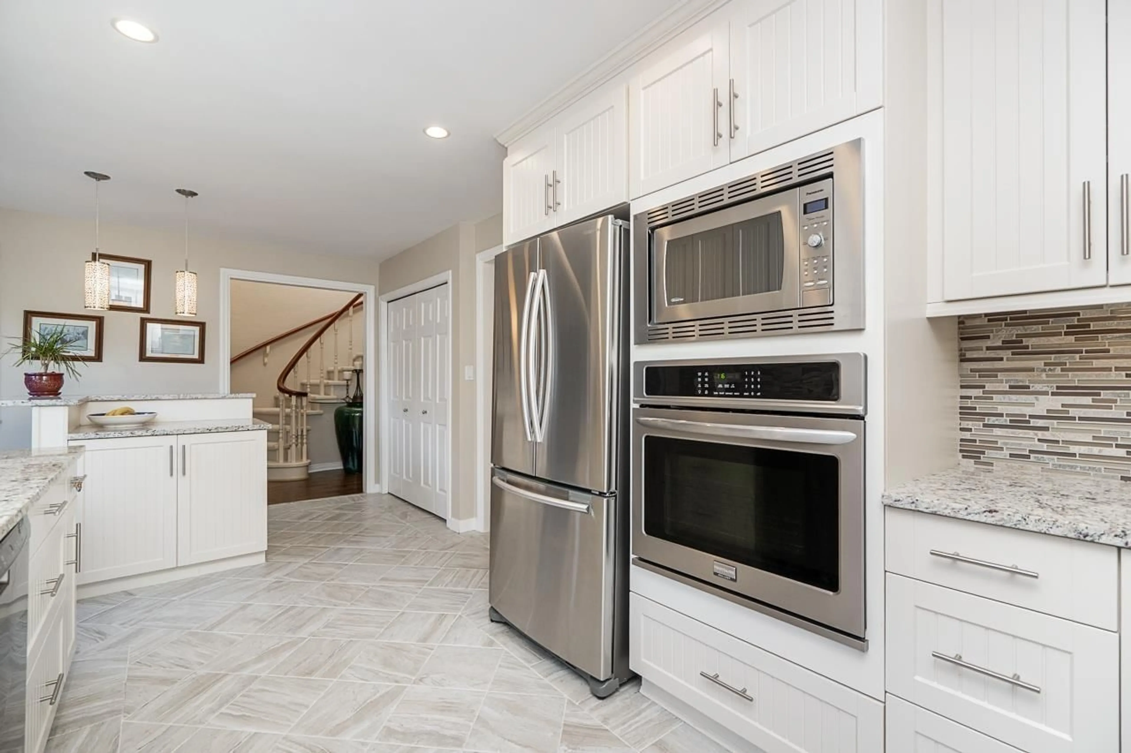 Unknown for 31 - 1725 SOUTHMERE CRESCENT, Surrey British Columbia V4A7A7