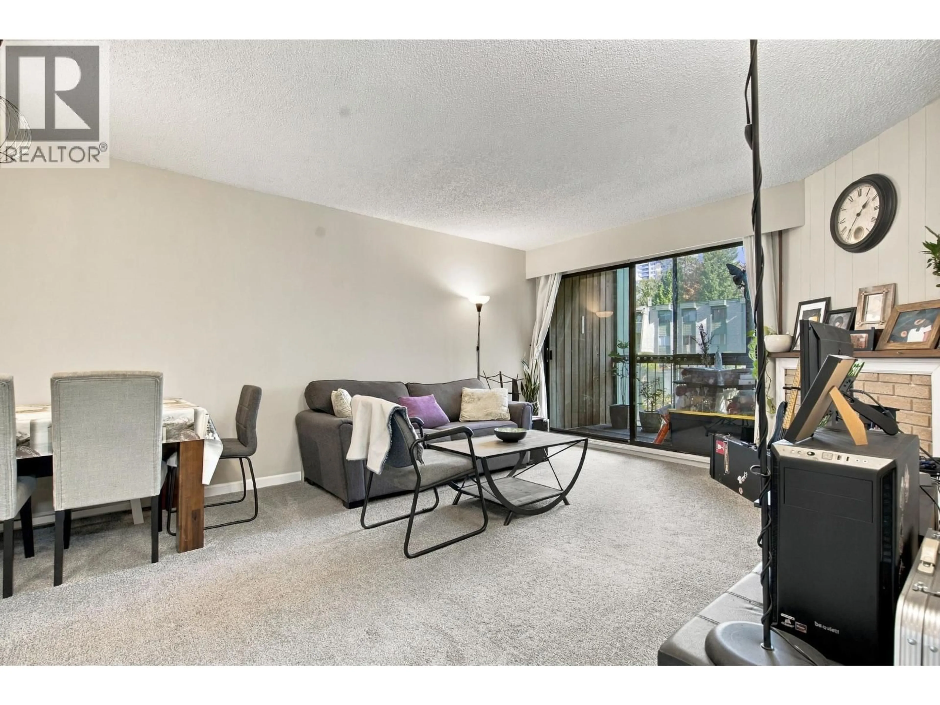 Living room with furniture, unknown for 210 - 9202 HORNE STREET, Burnaby British Columbia V3N4K2