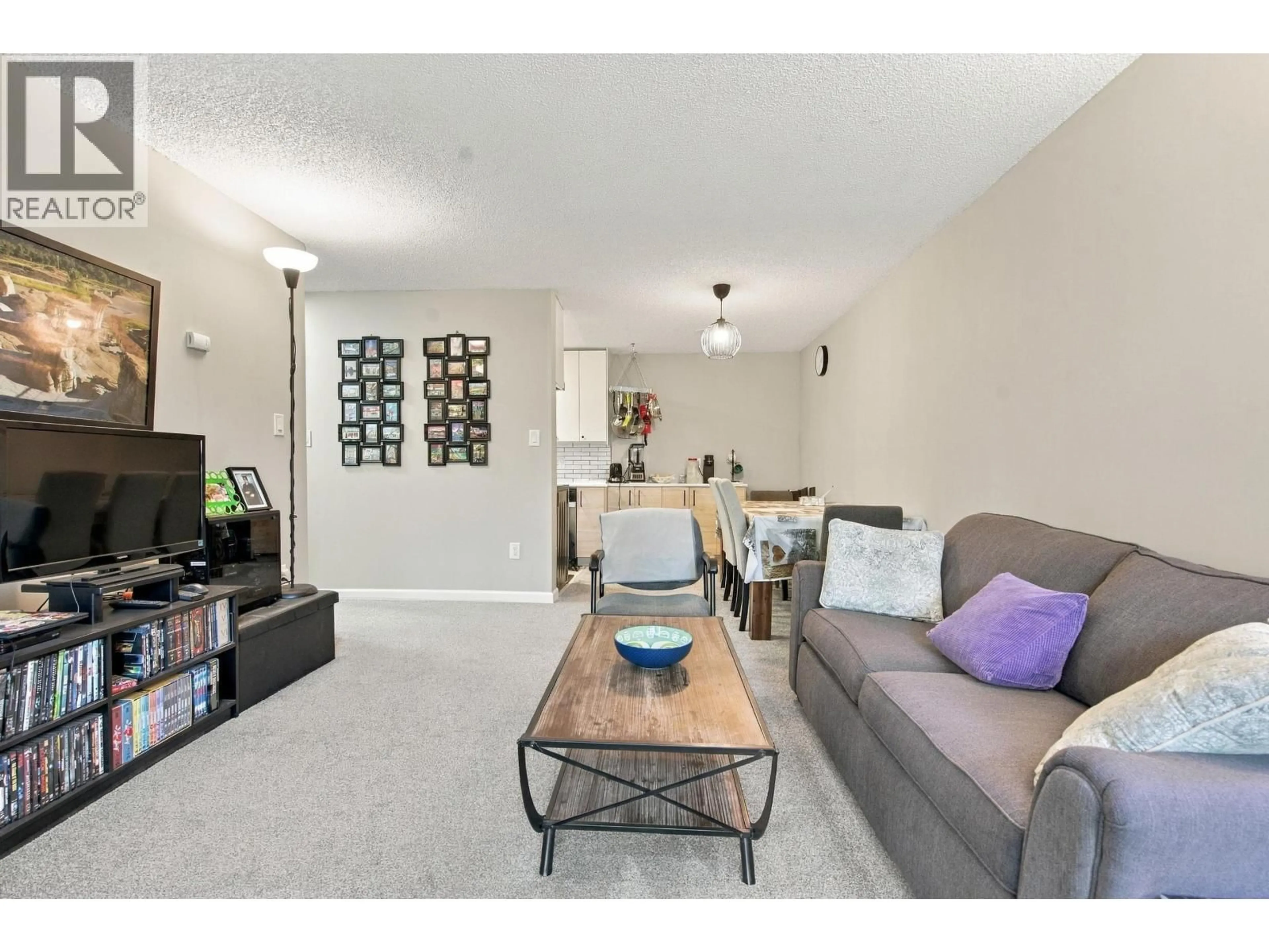 Living room with furniture, unknown for 210 - 9202 HORNE STREET, Burnaby British Columbia V3N4K2