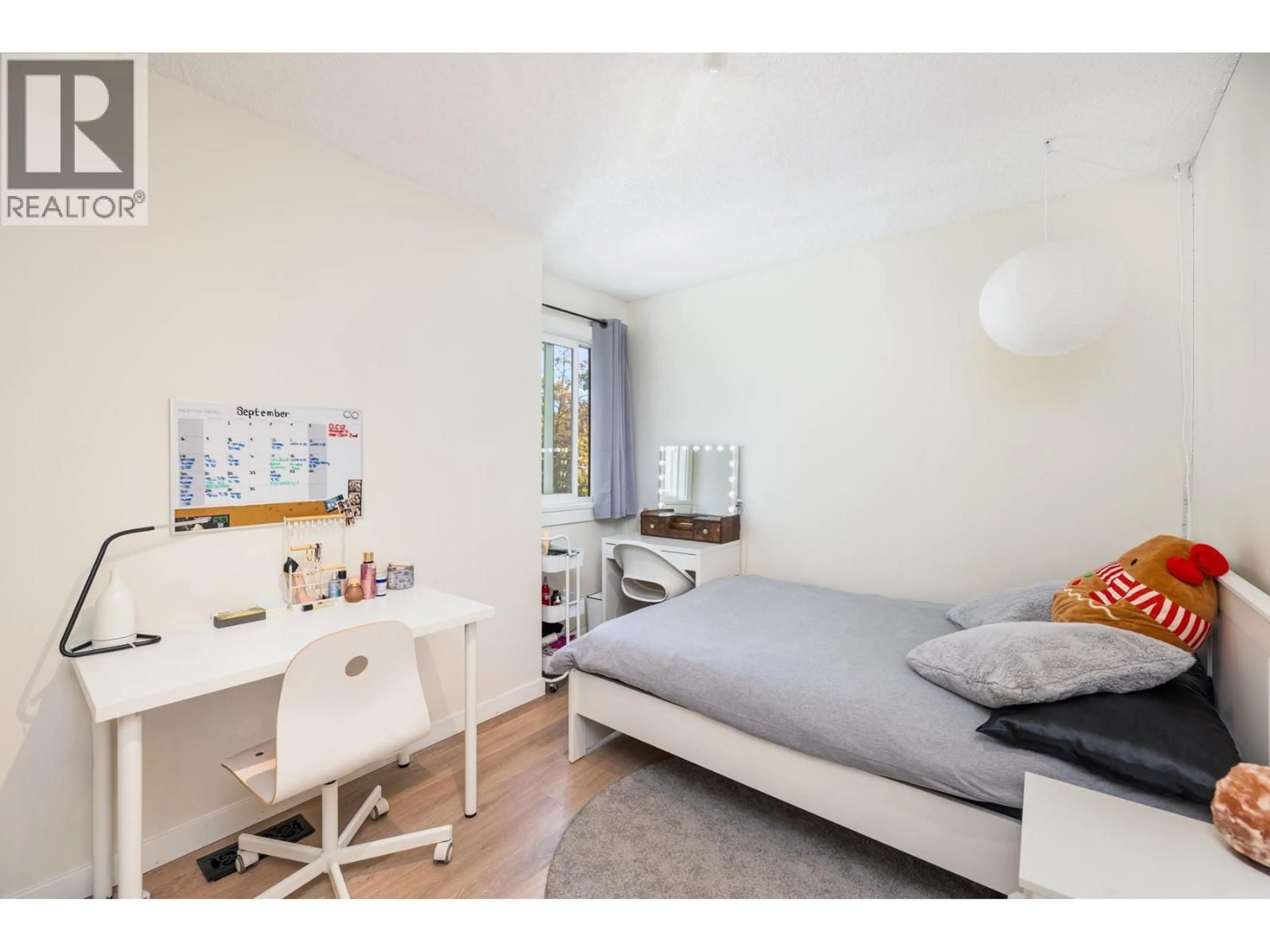 A pic of a room for 58 - 1930 CEDAR VILLAGE CRESCENT, North Vancouver British Columbia V7J3M5