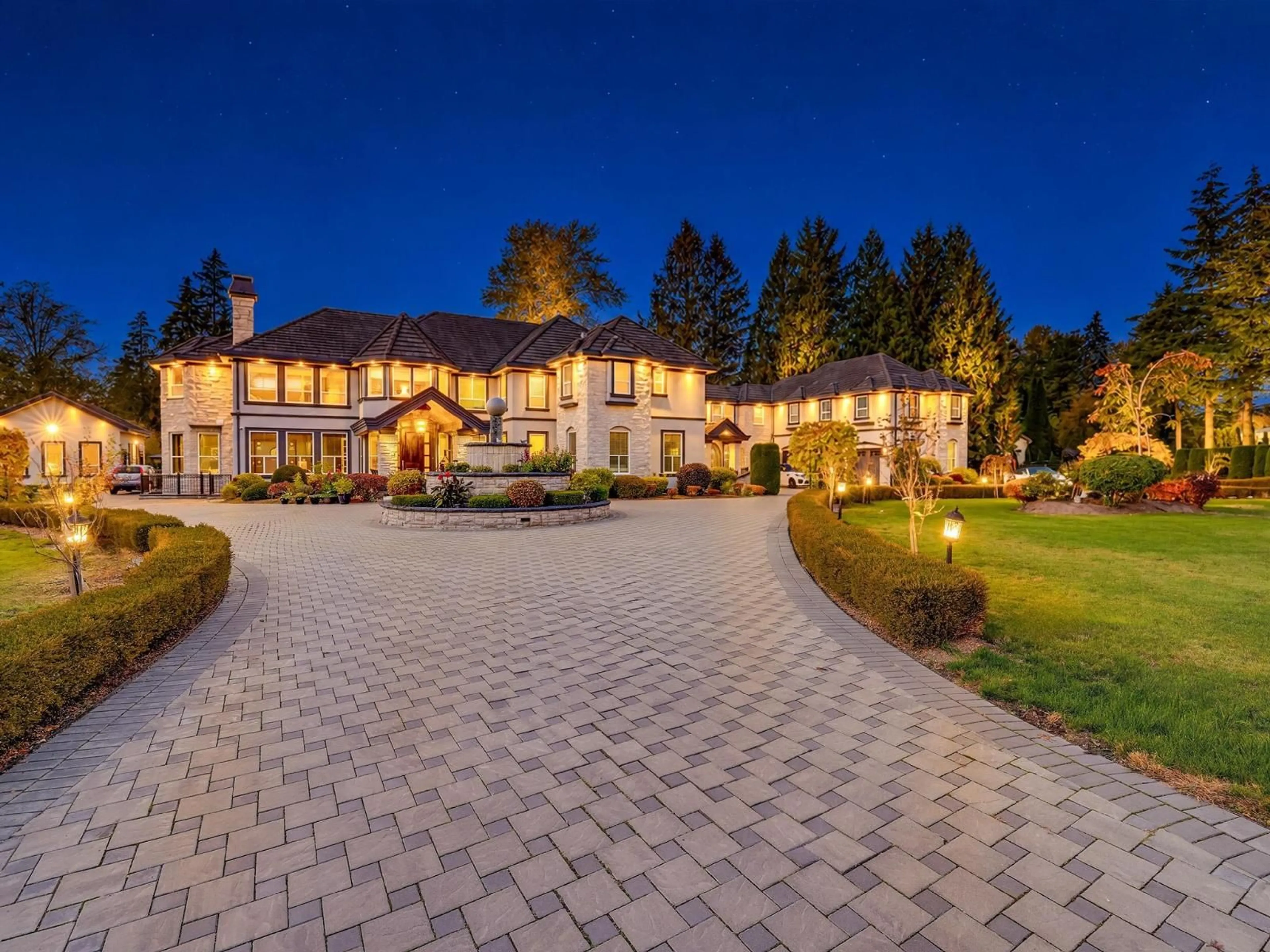 Unknown for 19185 84 AVENUE, Surrey British Columbia V4N6B3