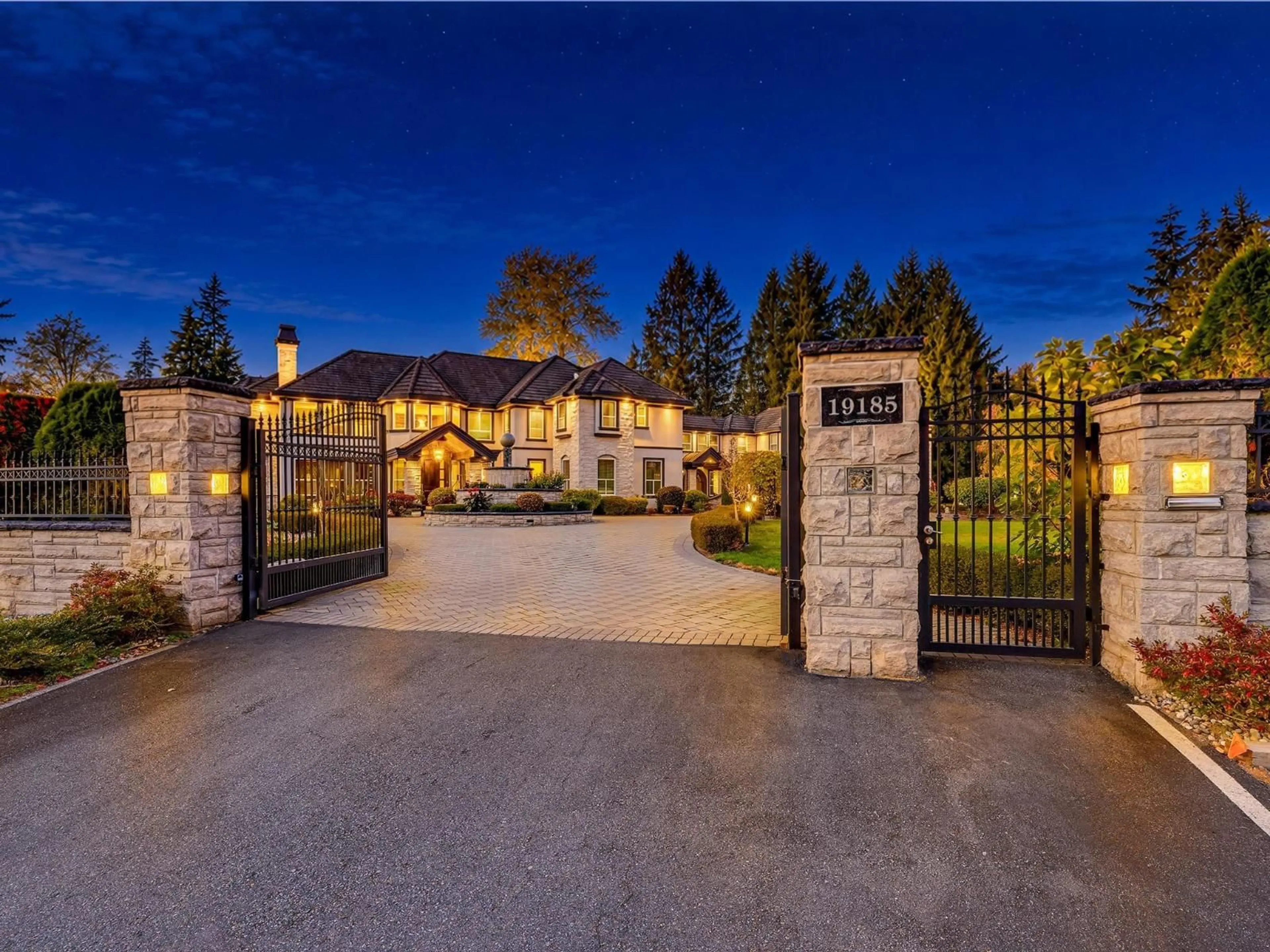 Unknown for 19185 84 AVENUE, Surrey British Columbia V4N6B3