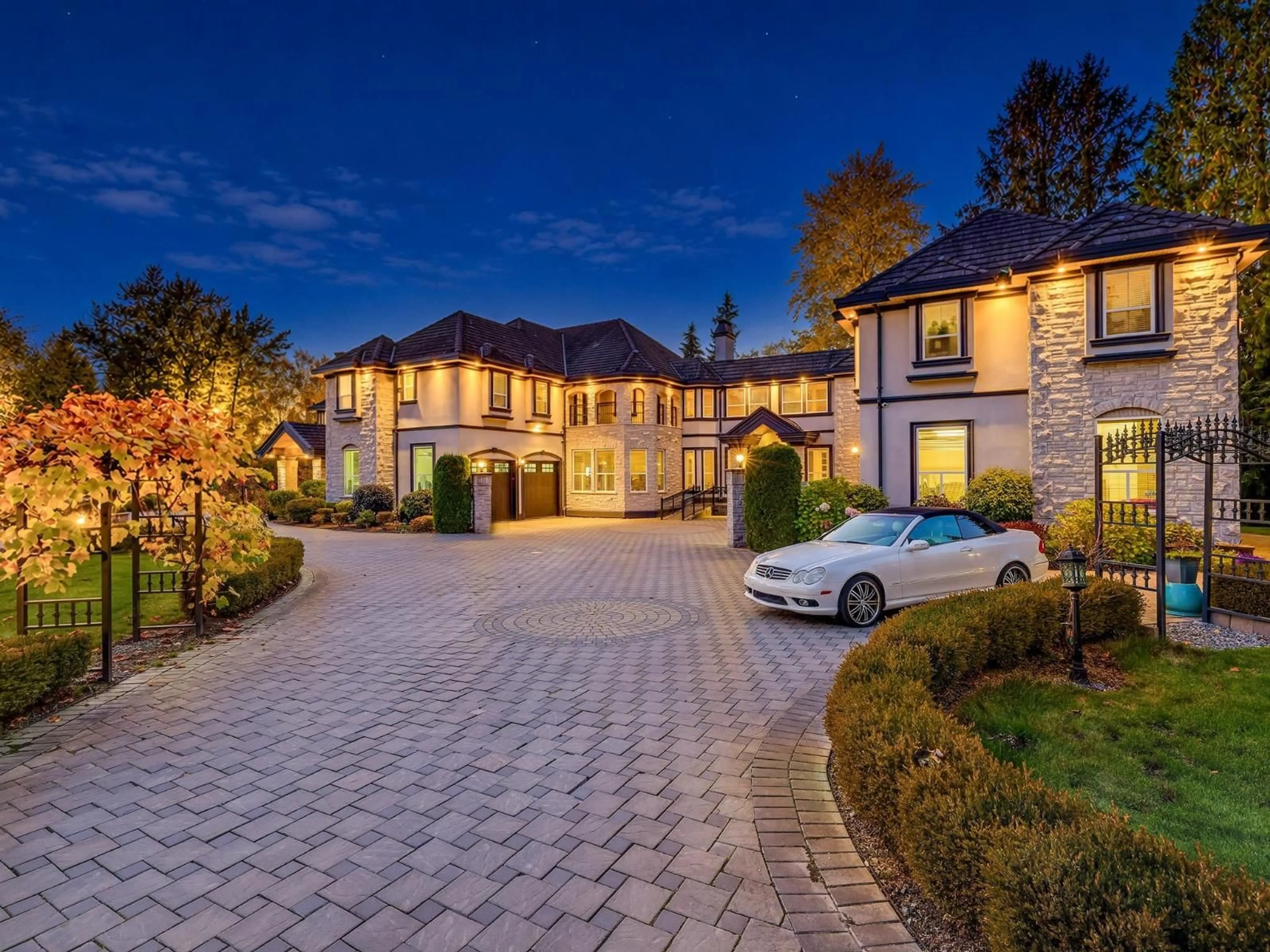 Unknown for 19185 84 AVENUE, Surrey British Columbia V4N6B3