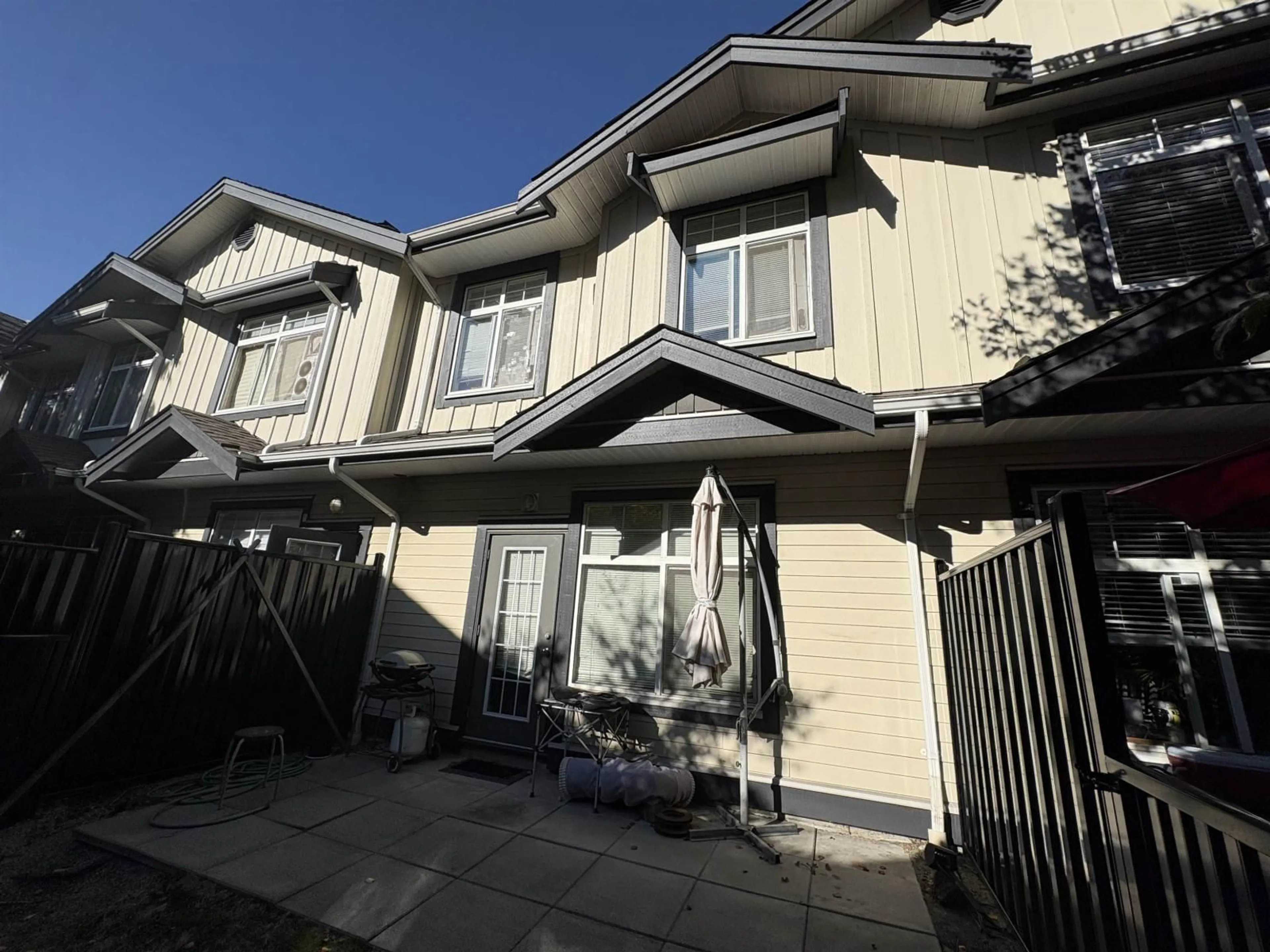 Unknown for 22 - 16588 FRASER HIGHWAY, Surrey British Columbia V4N0G5