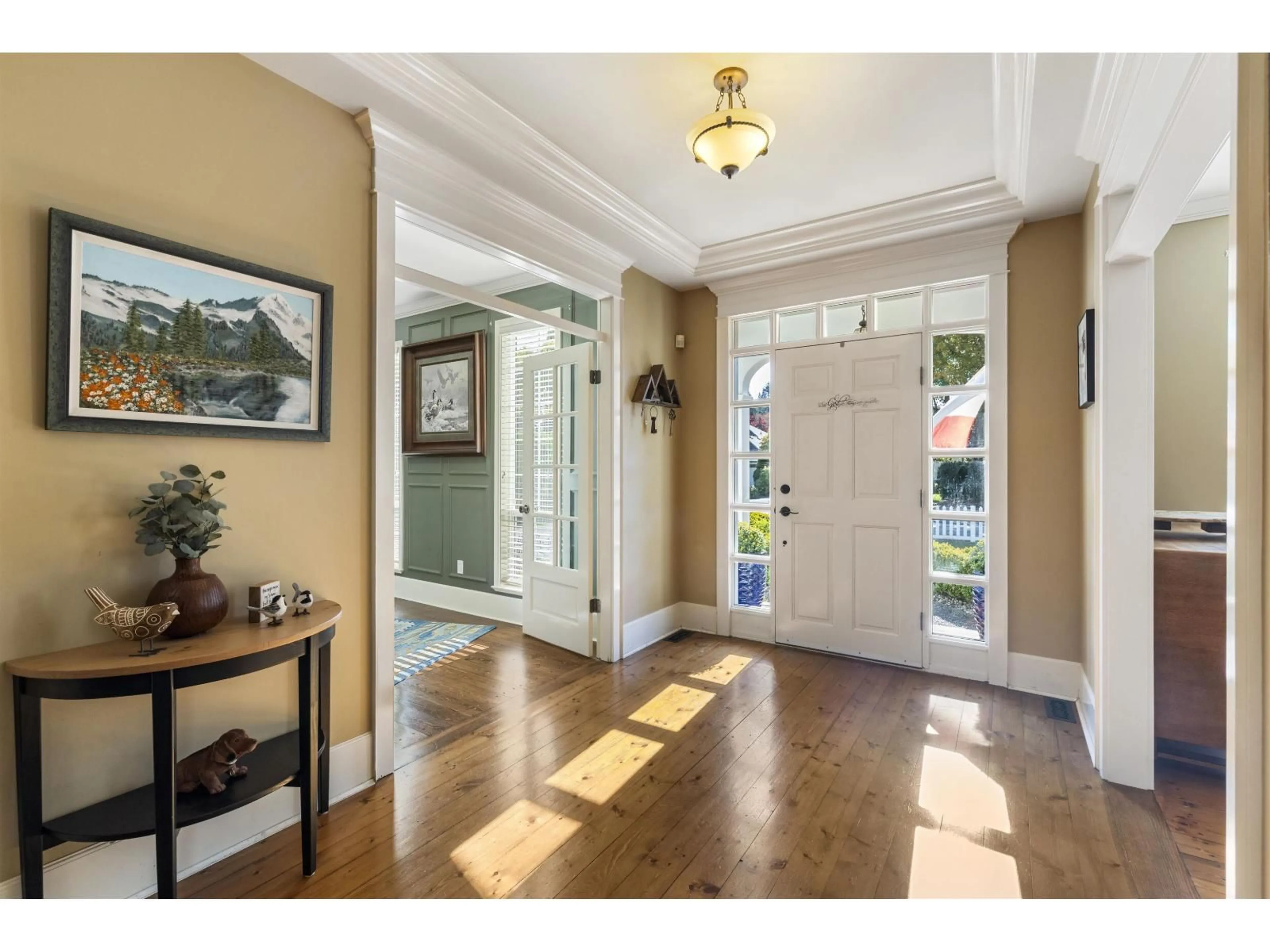 Indoor entryway for 21095 44 AVENUE, Langley British Columbia V3A5B1