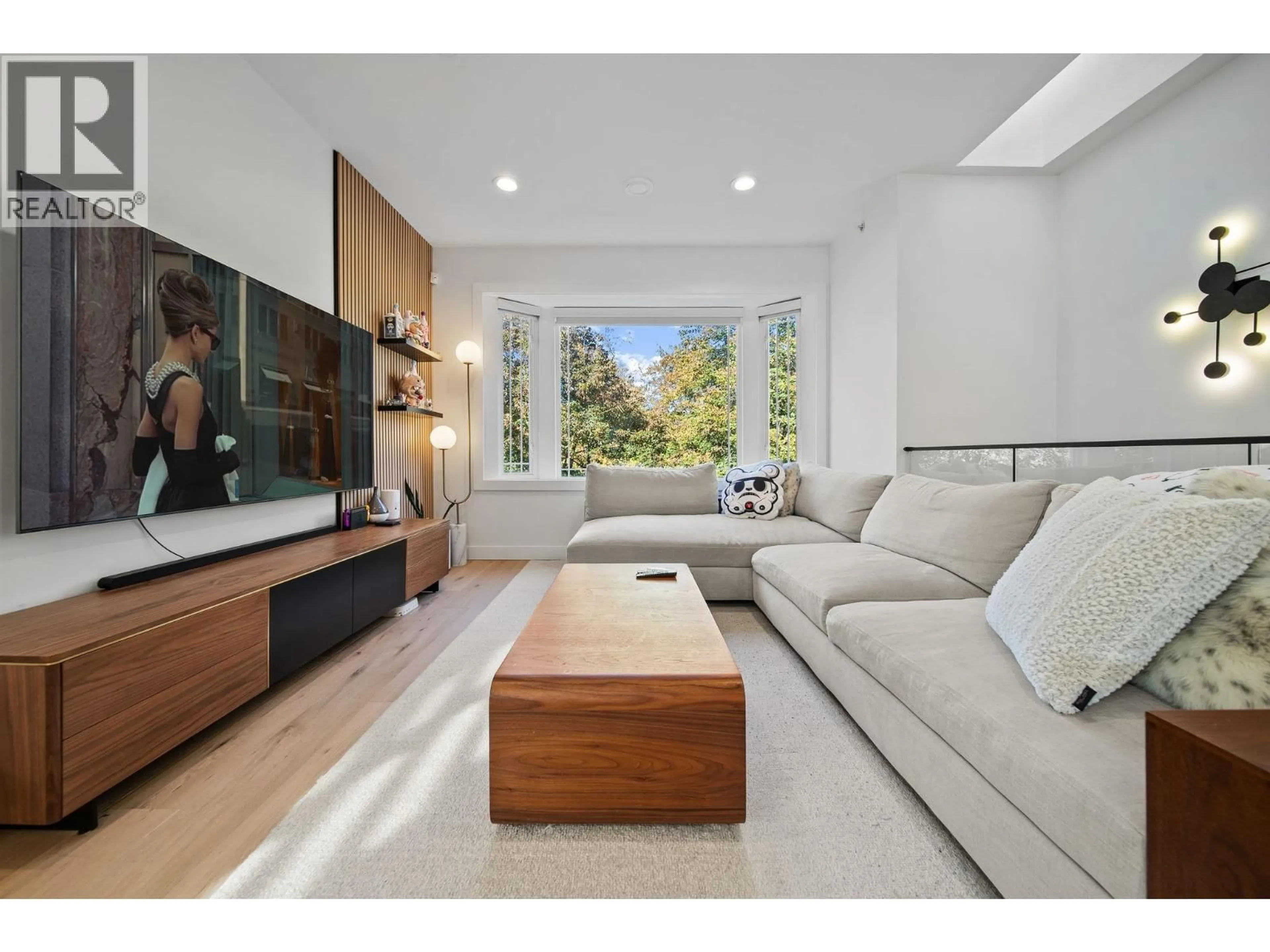 Living room with furniture, unknown for 1170 18TH AVENUE, Vancouver British Columbia V5V1H2