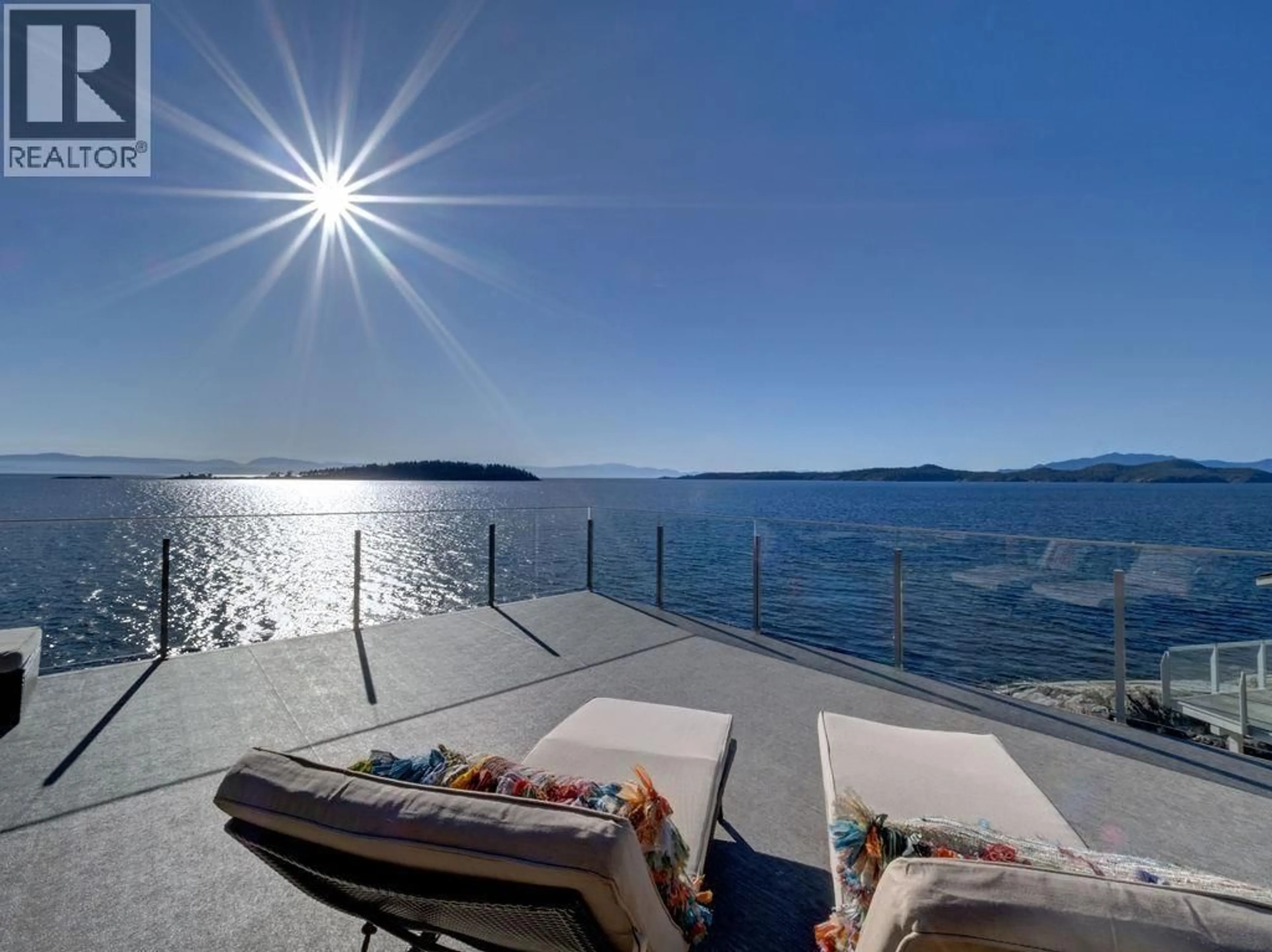 Patio, water/lake/river/ocean view for 8327 REDROOFFS ROAD, Sechelt British Columbia V7Z1E4