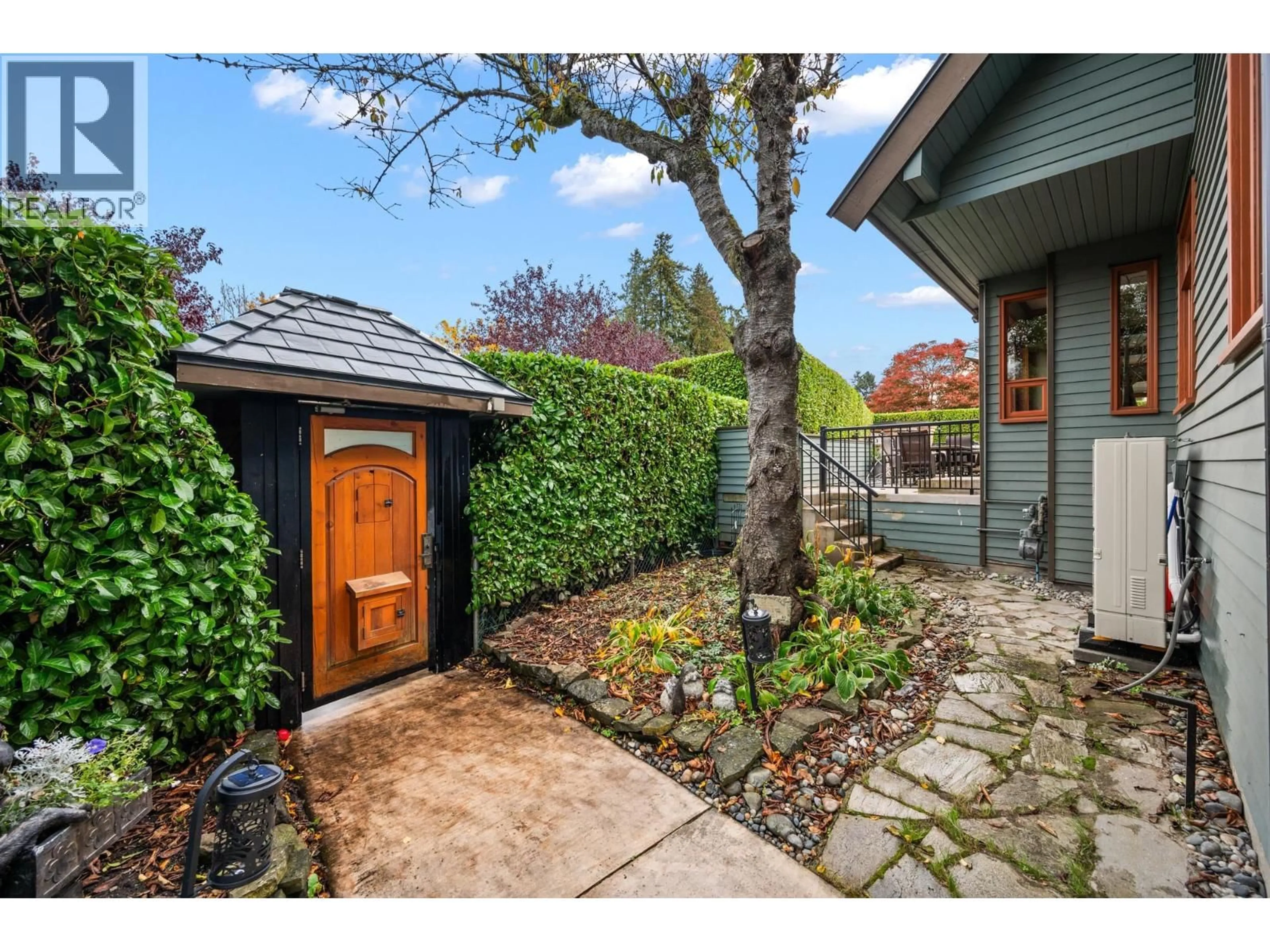 Unknown for 3850 POINT GREY ROAD, Vancouver British Columbia V6R1B4