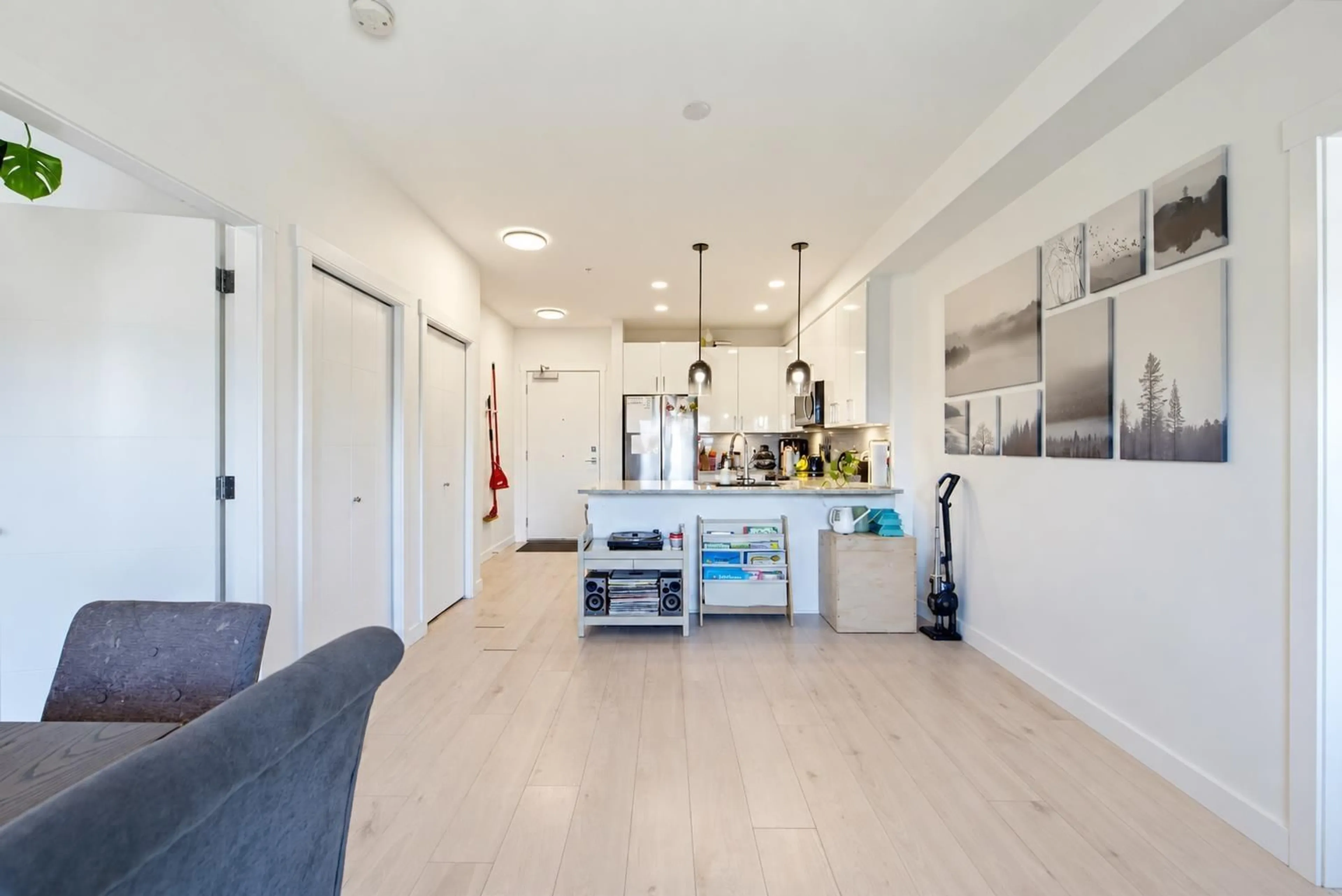 Open concept kitchen, ceramic/tile floor for 215 - 5504 BRYDON CRESCENT, Langley British Columbia V3A4A4