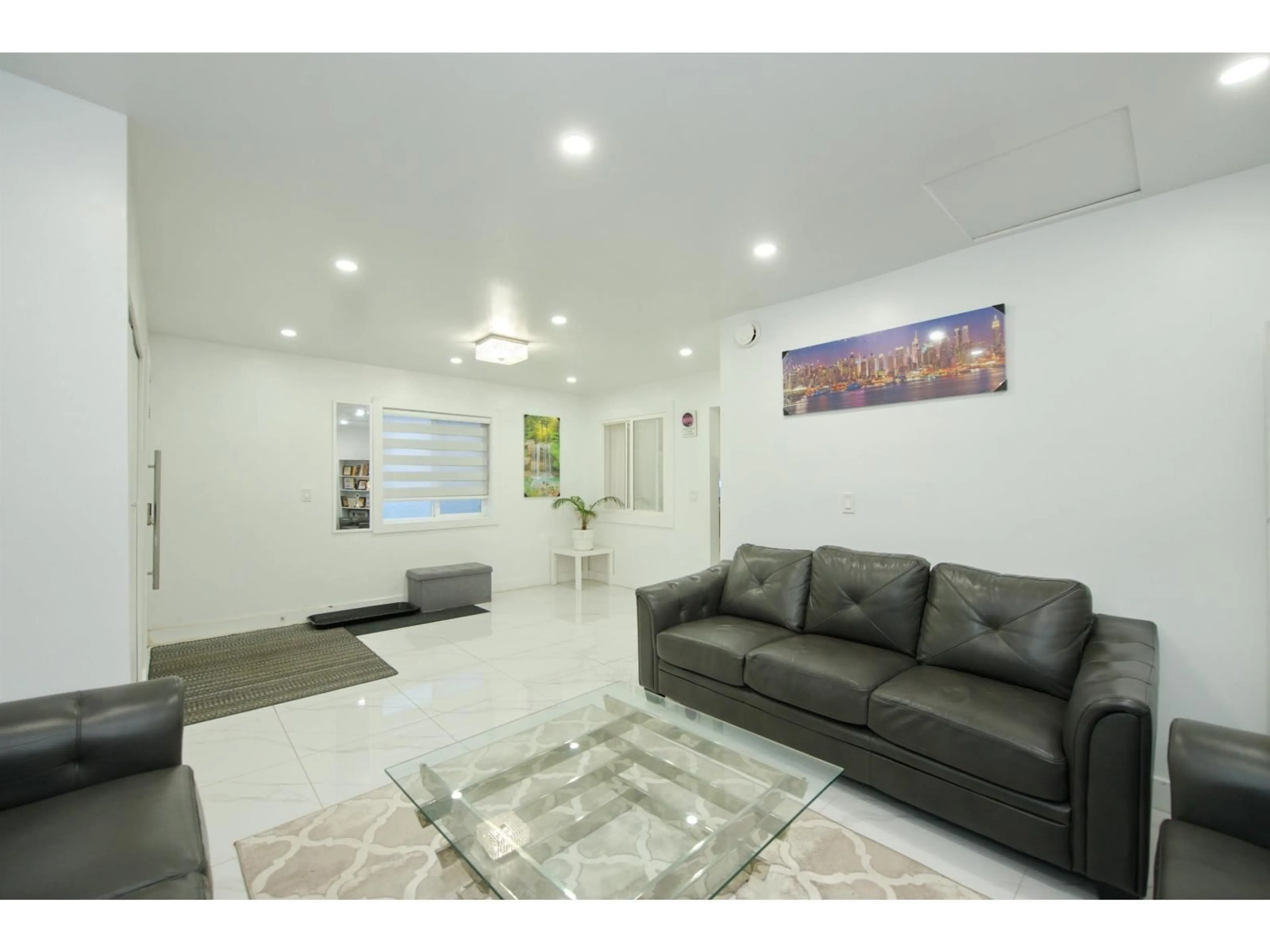 Unknown for 7681 125 STREET, Surrey British Columbia V3W7W2