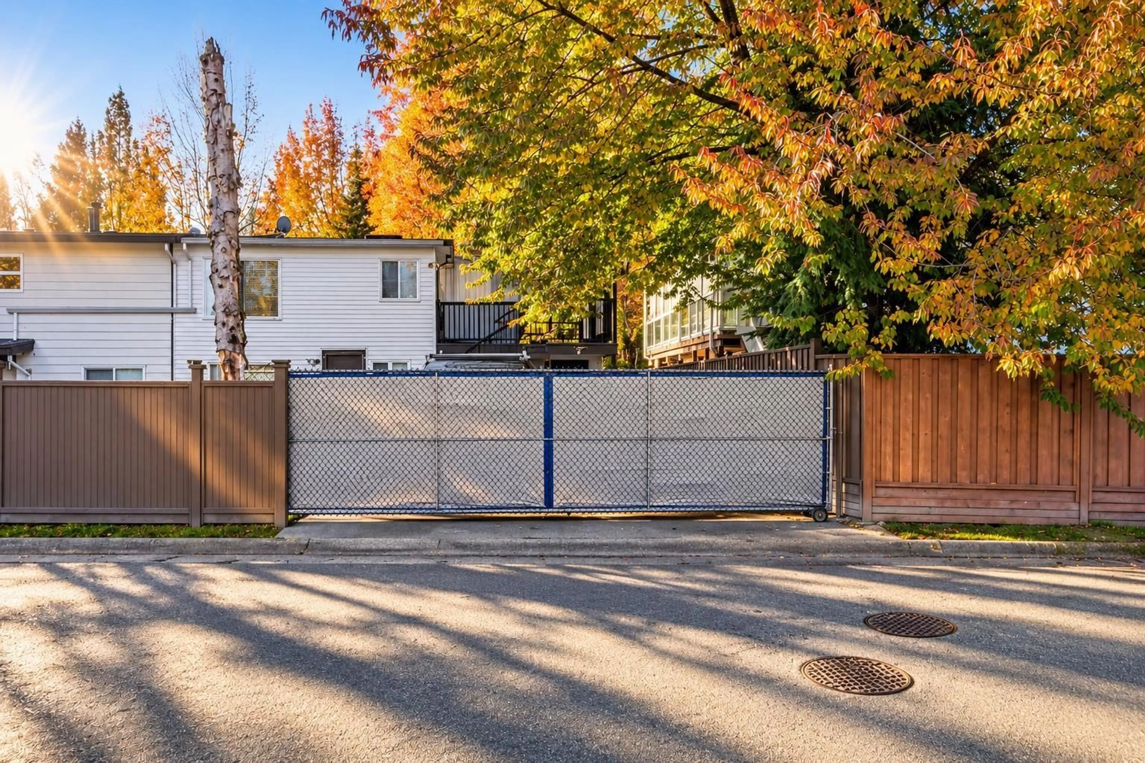 Unknown for 15159 93 AVENUE, Surrey British Columbia V3R7A7