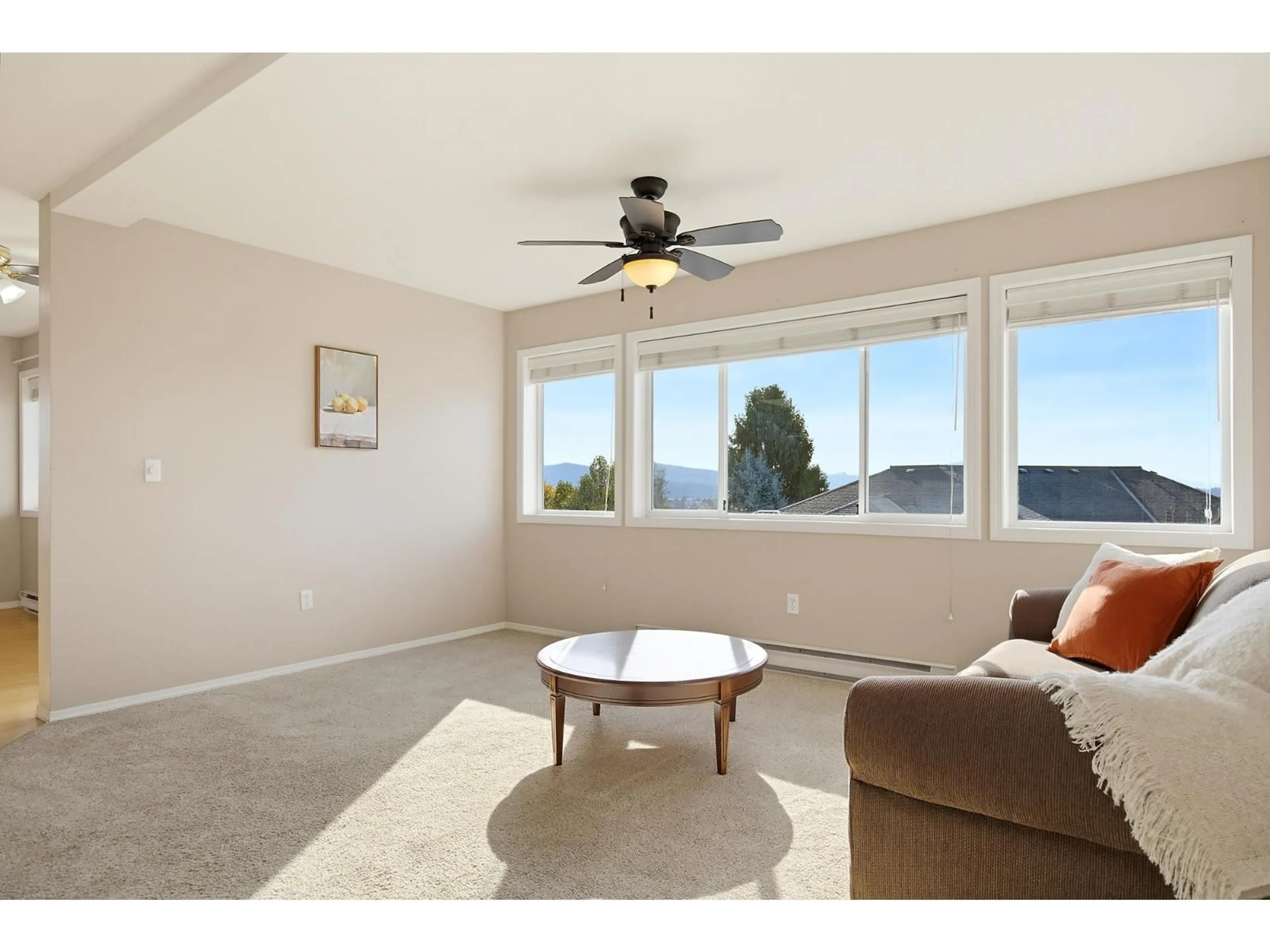 Living room with furniture, unknown for 210 - 7500 COLUMBIA STREET, Mission British Columbia V2V4C1
