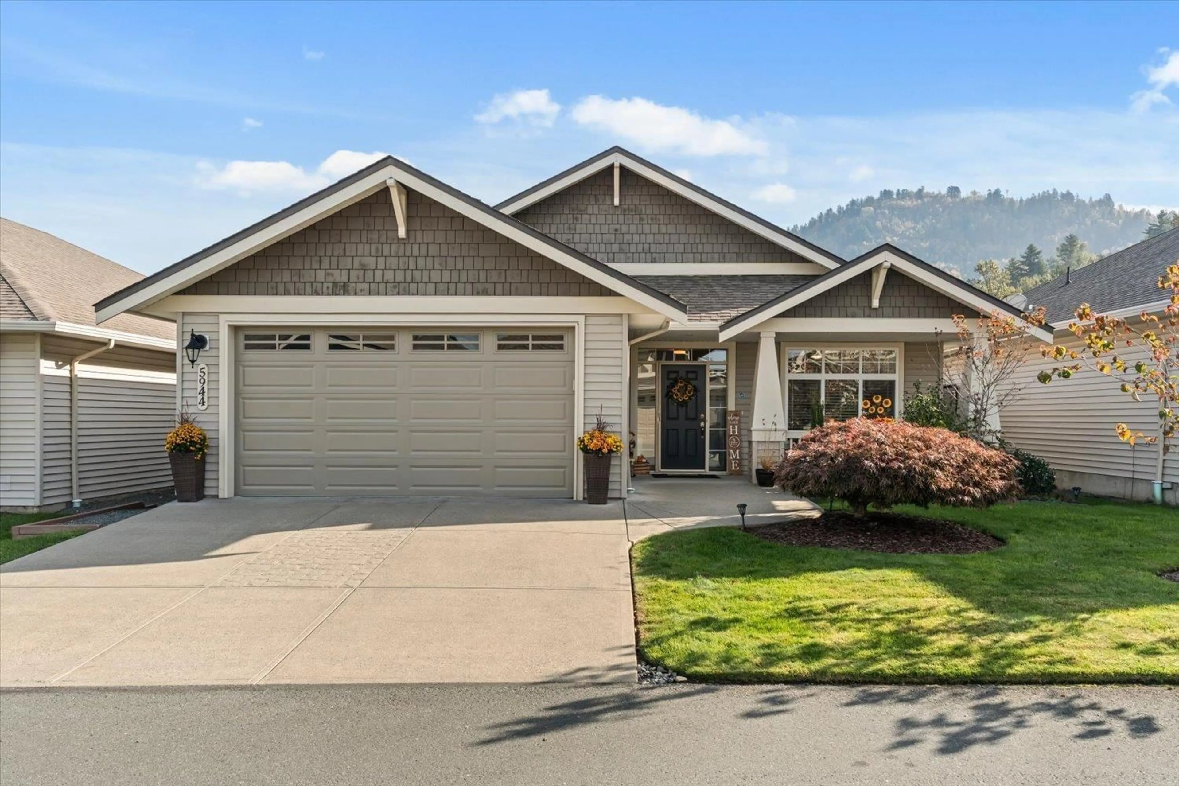 Home with vinyl exterior material, street for 5944 FLAGSTONE STREET, Chilliwack British Columbia V2R0E3