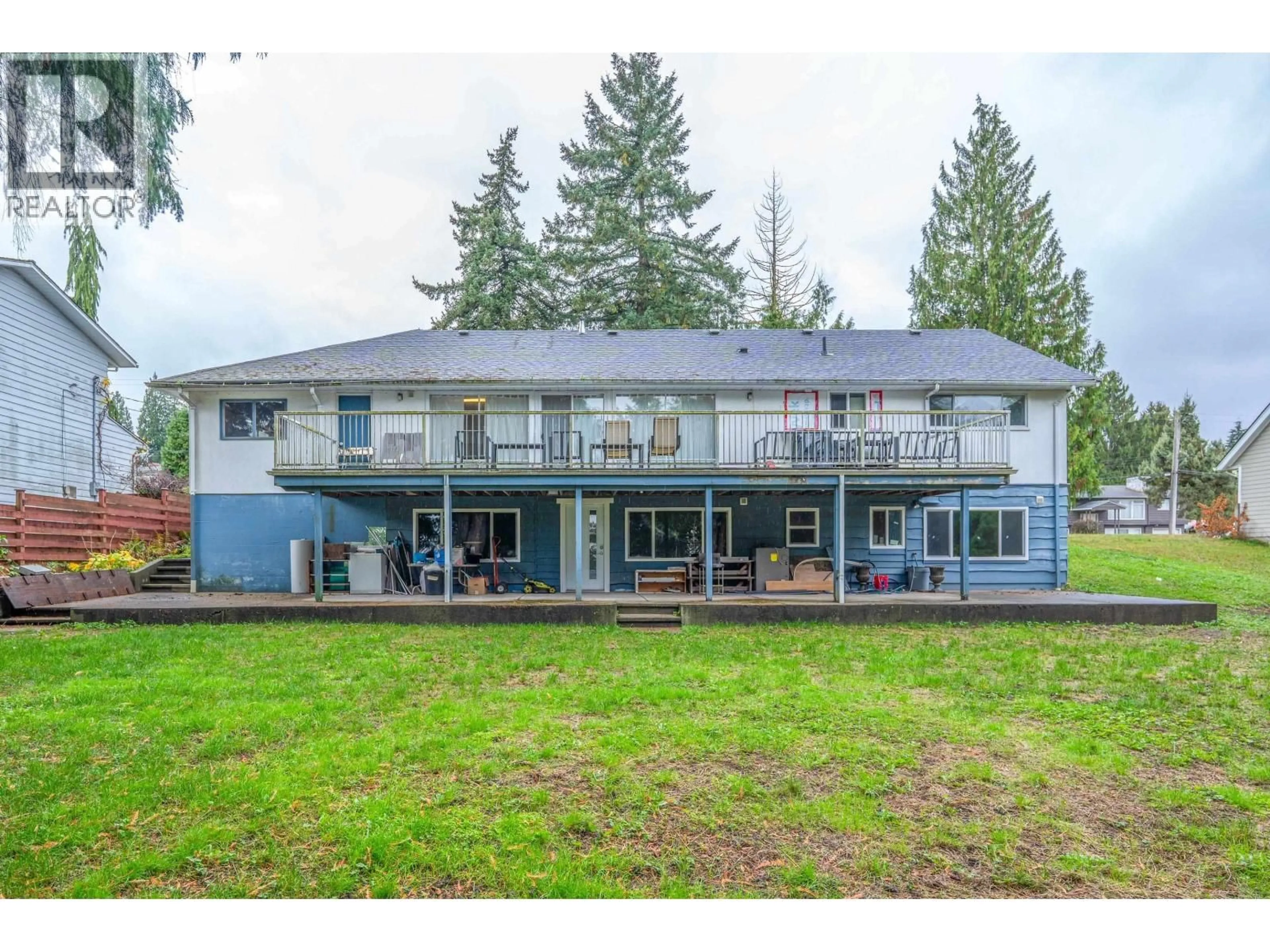 A pic from outside/outdoor area/front of a property/back of a property/a pic from drone, unknown for 3071 STARLIGHT WAY, Coquitlam British Columbia V3C3P9