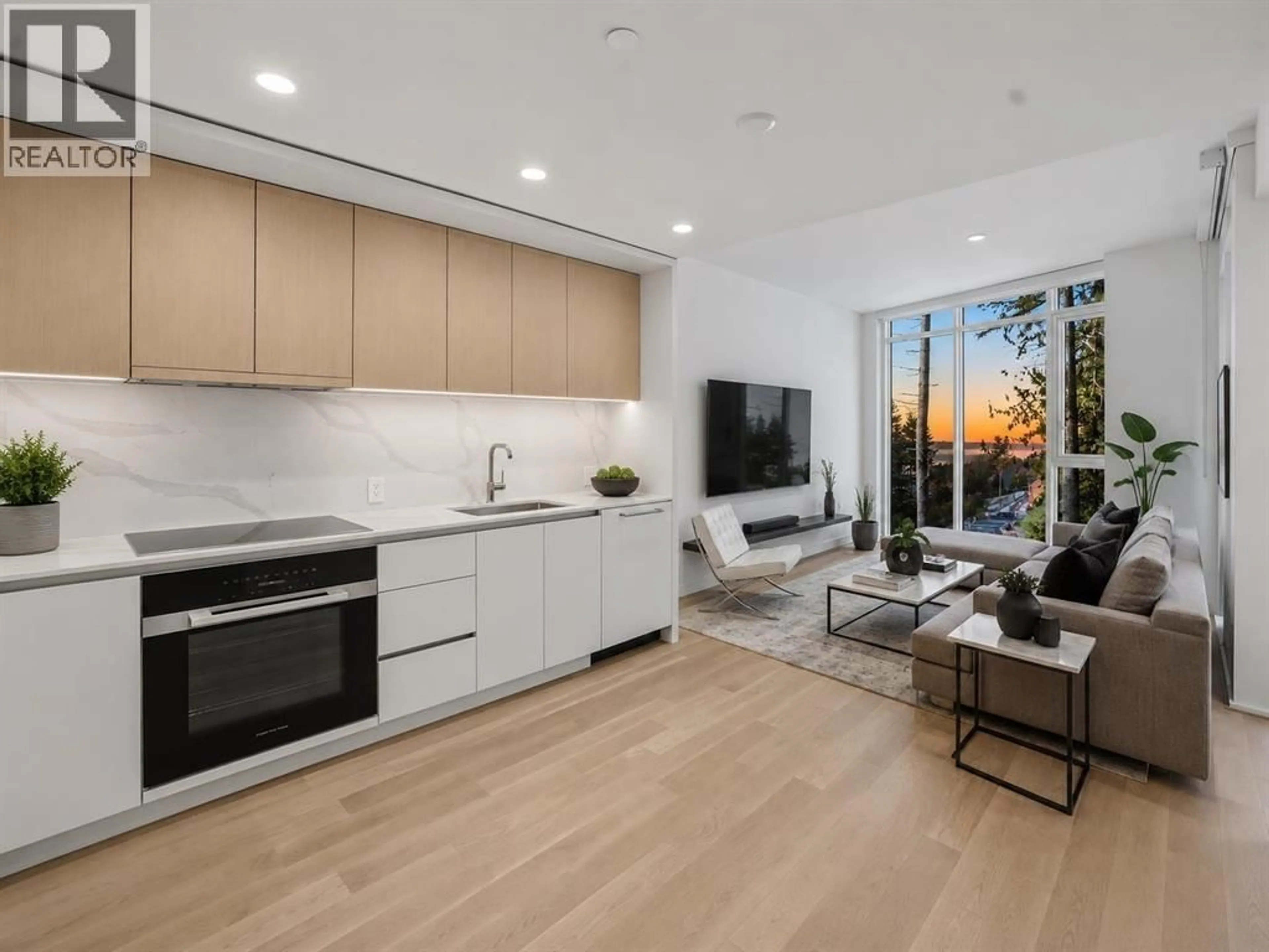 Open concept kitchen, unknown for 604 - 3963 UPLANDS WAY, West Vancouver British Columbia V7S0B6