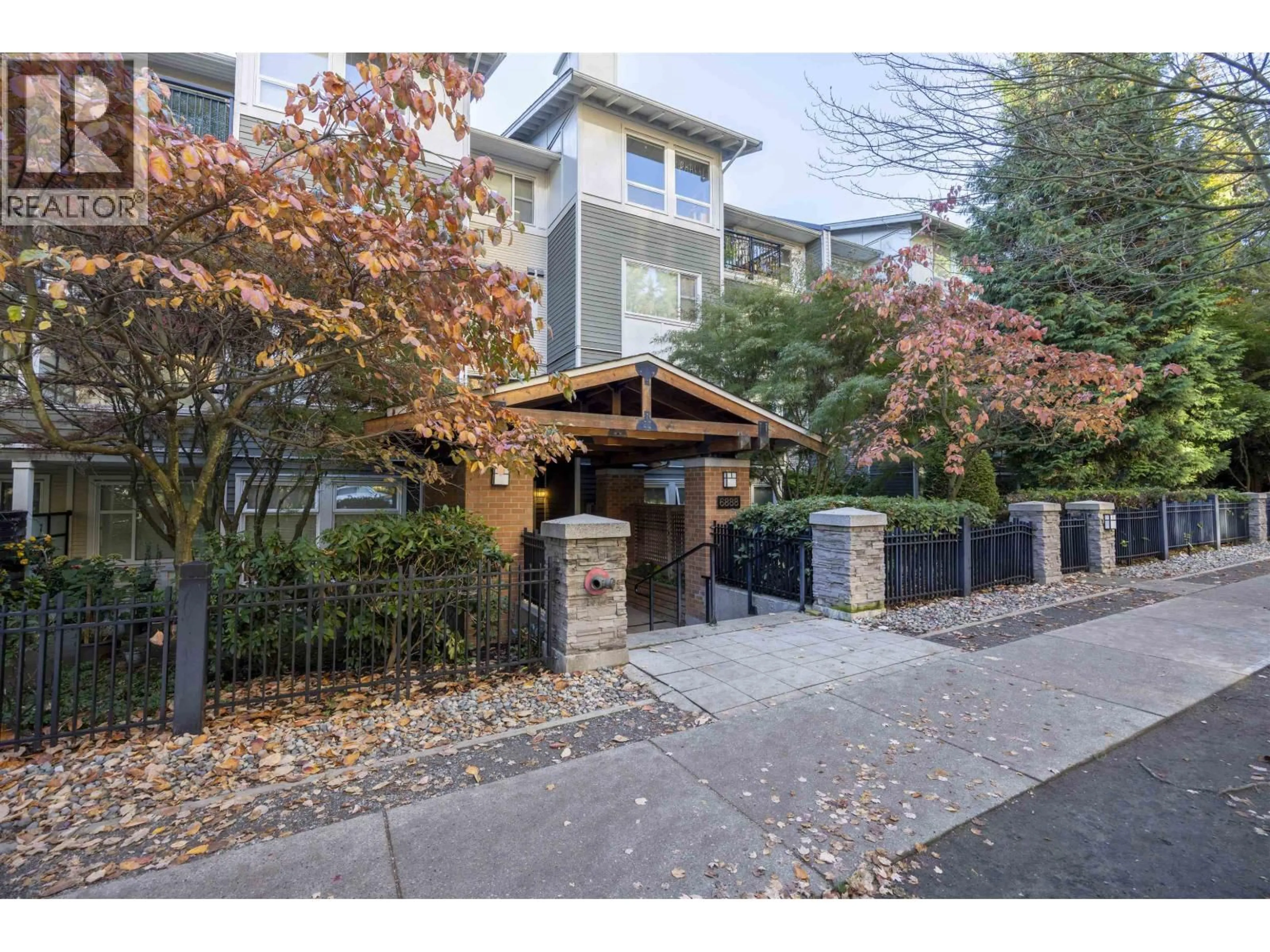 Unknown for 106 - 6888 SOUTHPOINT DRIVE, Burnaby British Columbia V3N5E3