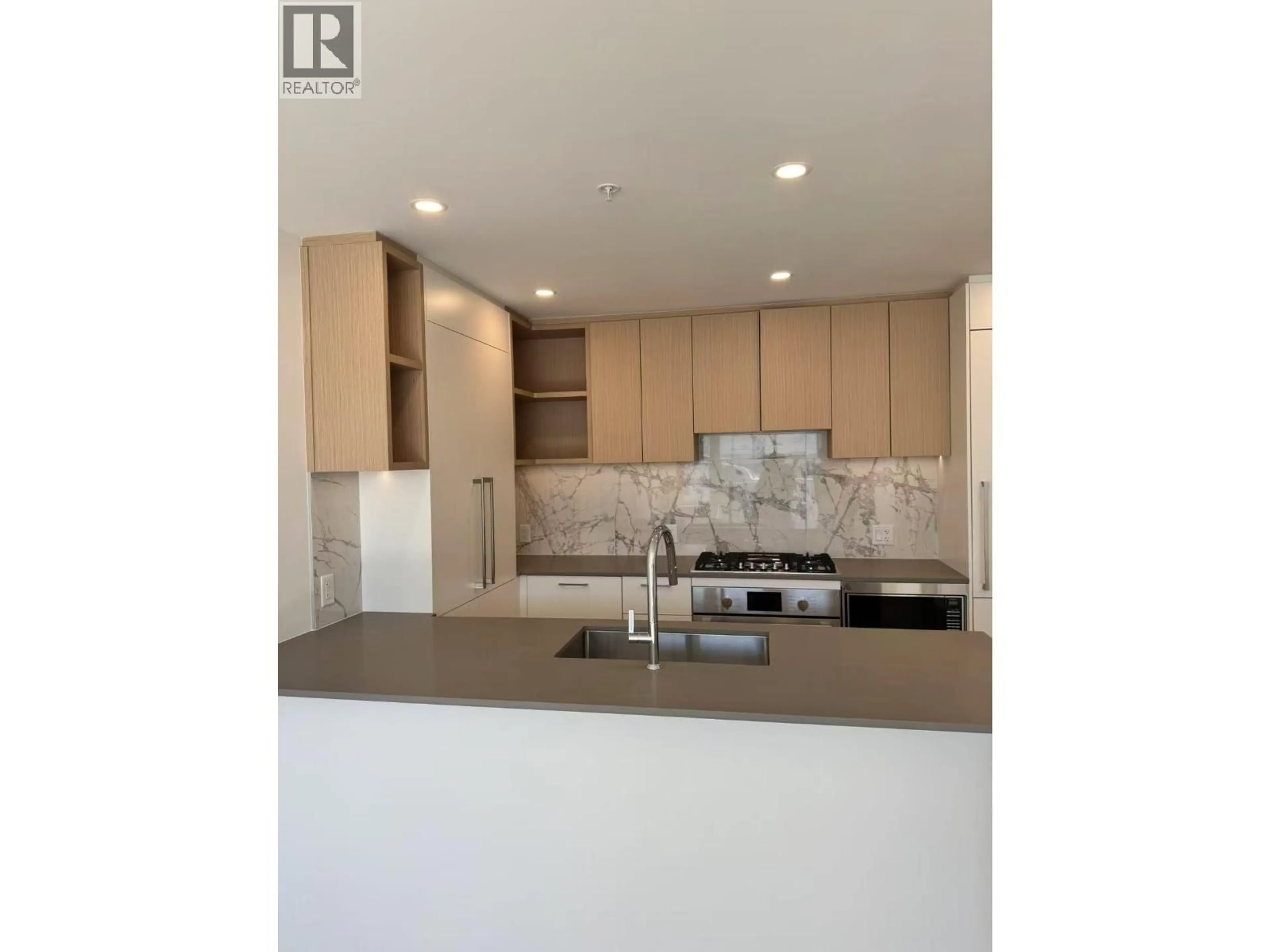 Open concept kitchen, unknown for 308 - 6468 WILLINGDON AVENUE, Burnaby British Columbia V5H0L3