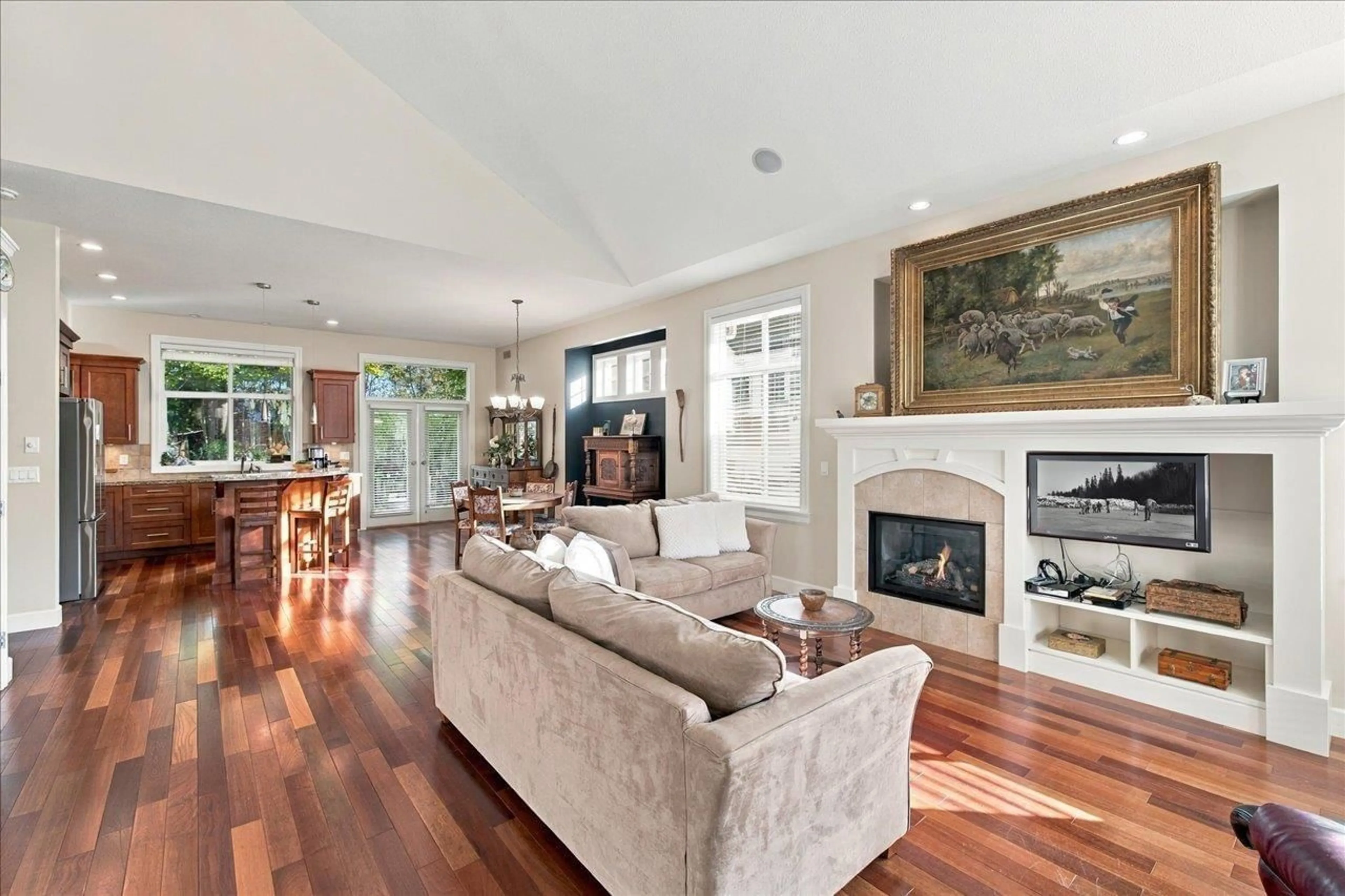 Living room with furniture, unknown for 24 - 14655 32 AVENUE, Surrey British Columbia V4P3R6