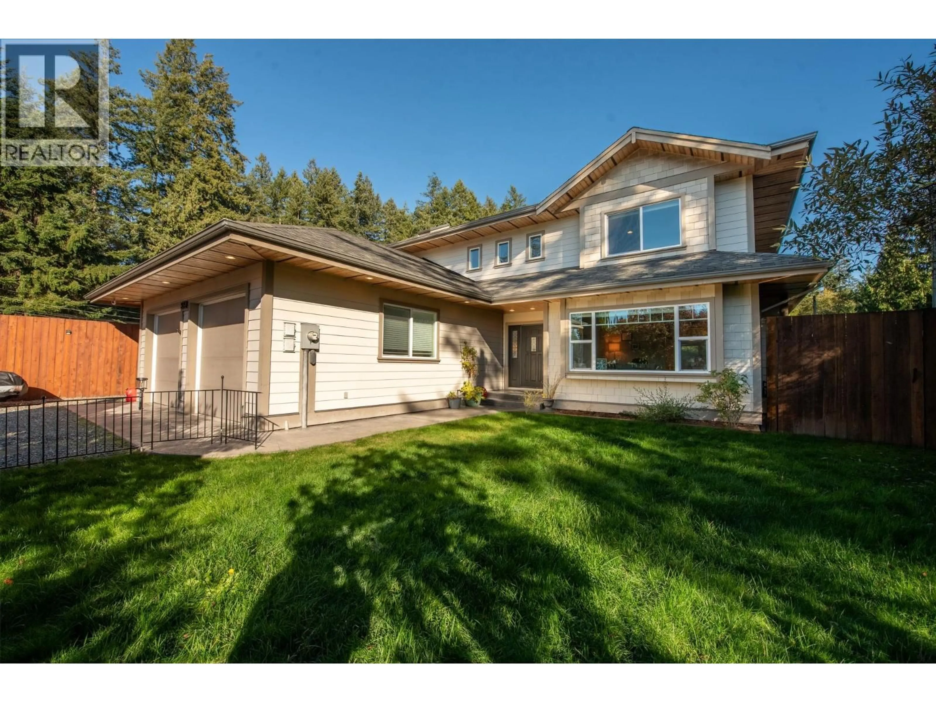 Unknown for 574 VETERANS ROAD, Gibsons British Columbia V0N1V4