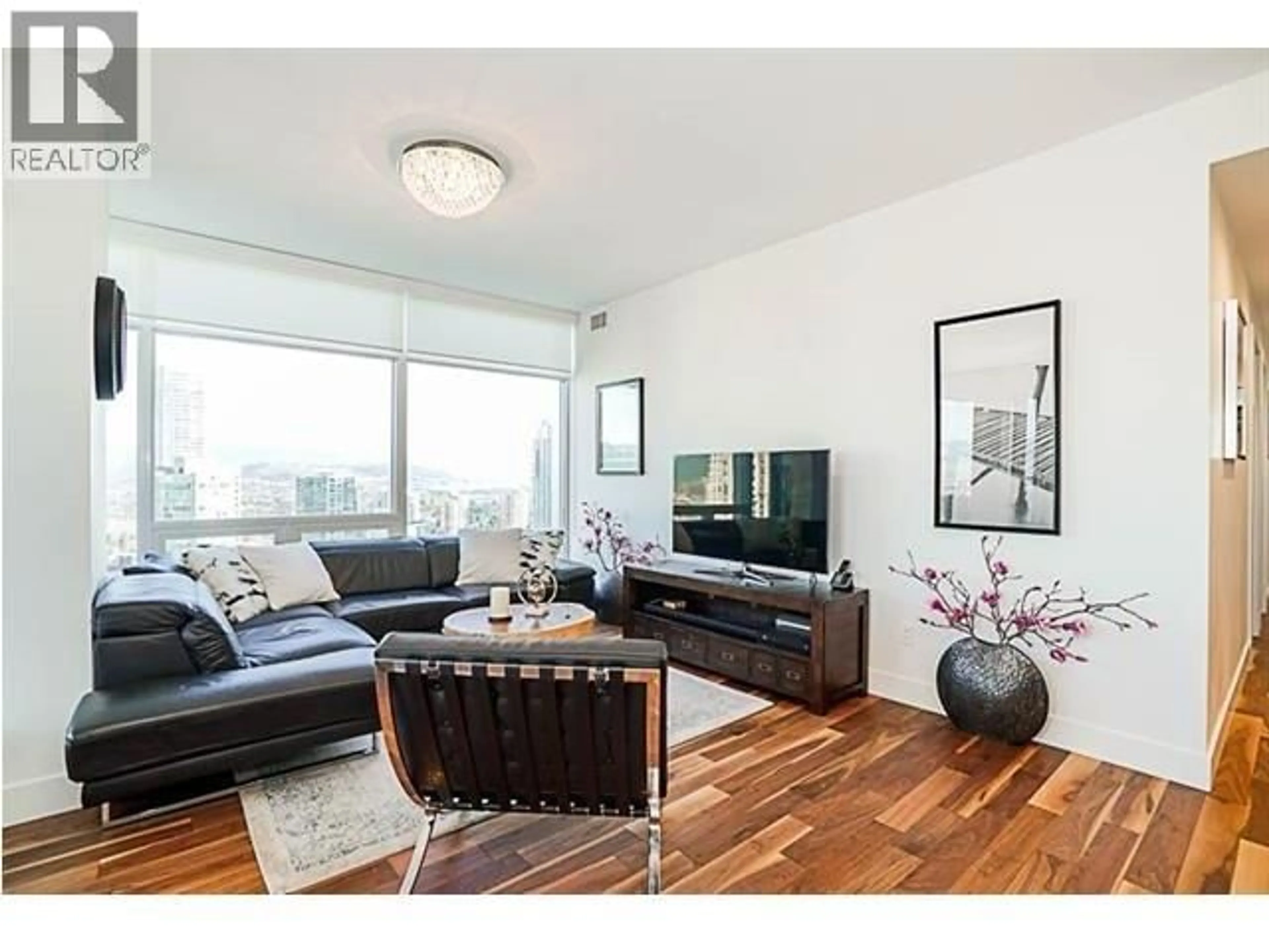 Living room with furniture, wood/laminate floor for 2202 - 4360 BERESFORD STREET, Burnaby British Columbia V5H0G2
