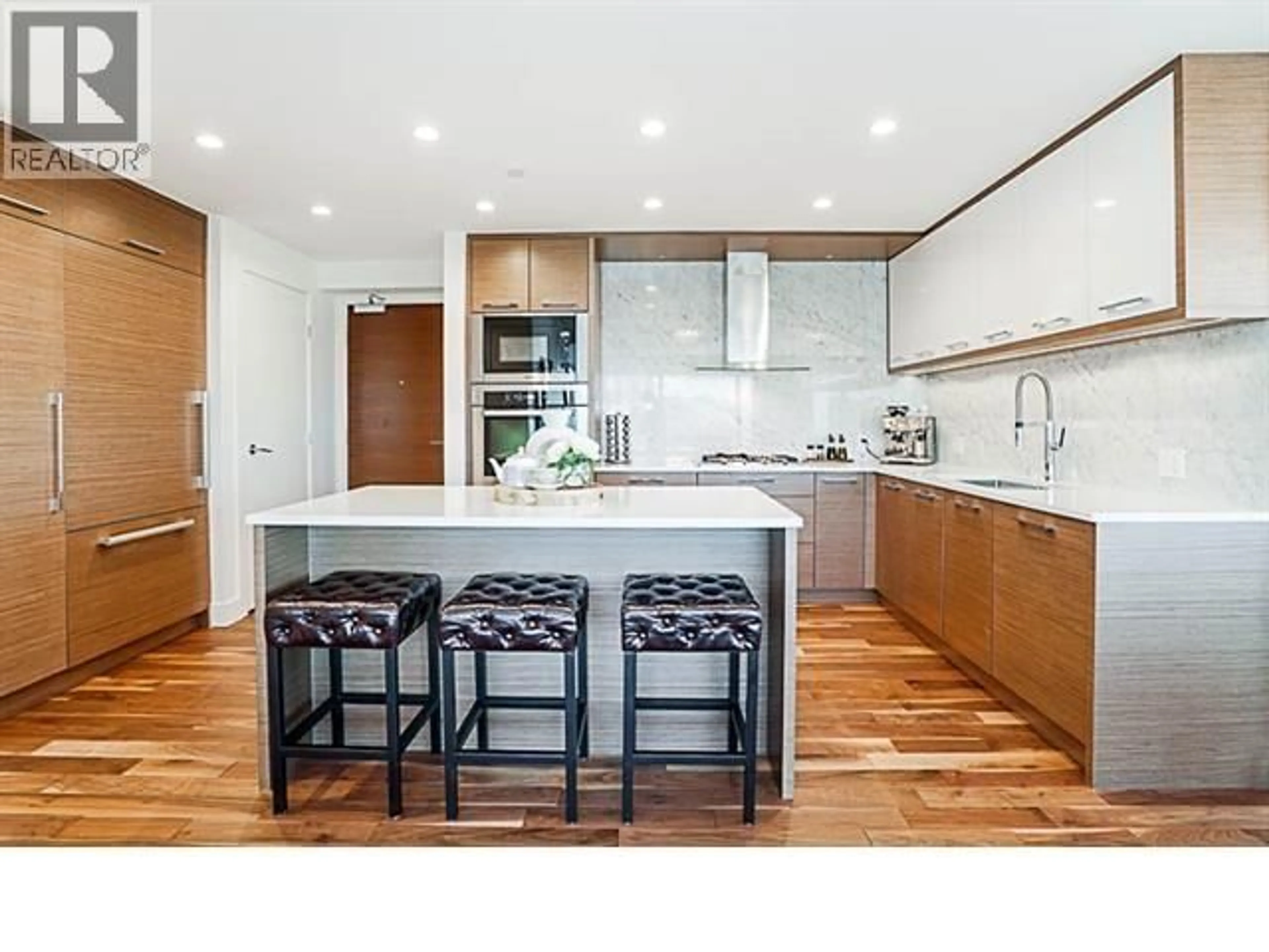 Contemporary kitchen, unknown for 2202 - 4360 BERESFORD STREET, Burnaby British Columbia V5H0G2