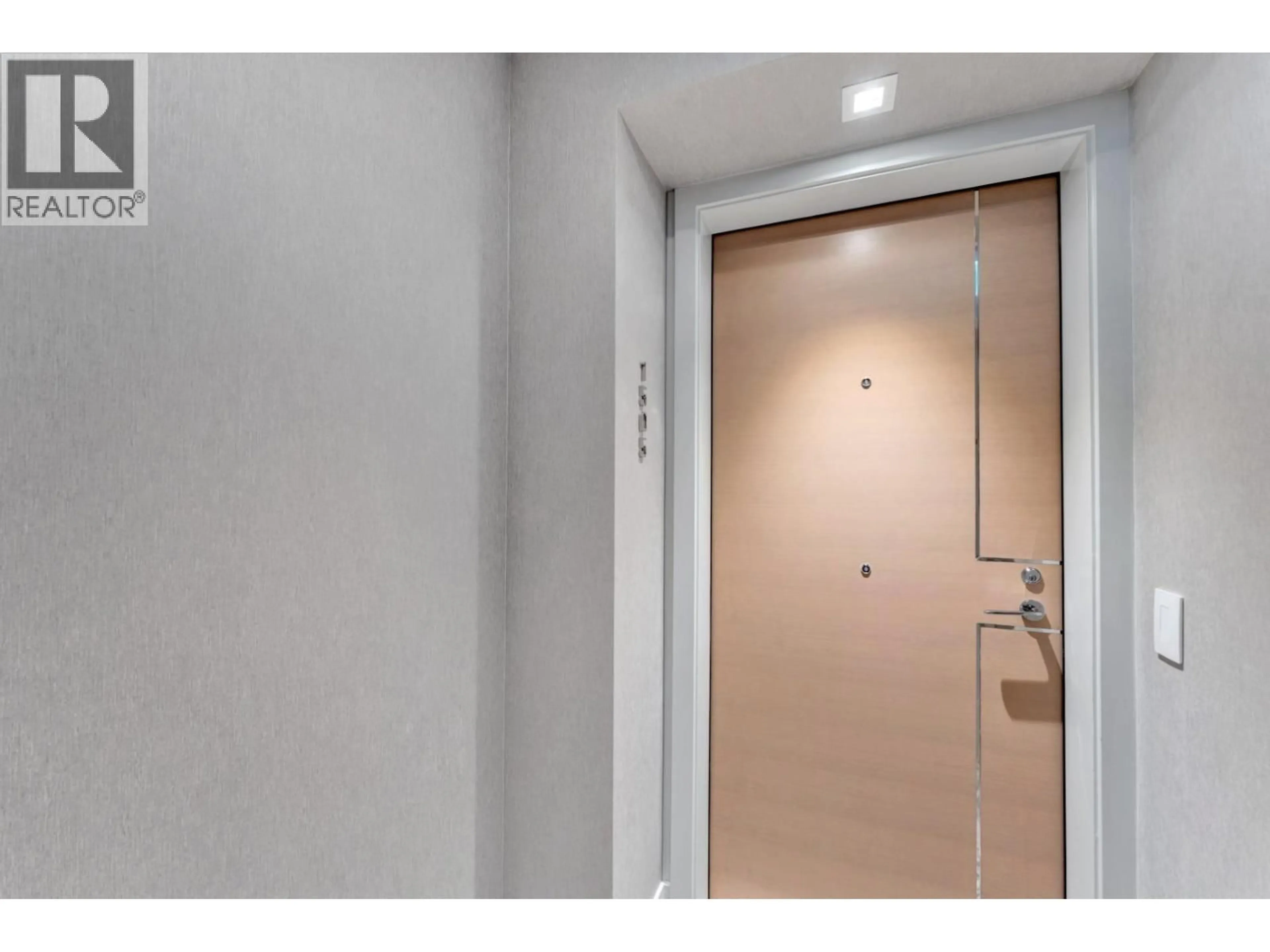 Indoor foyer for 1505 - 885 CAMBIE STREET, Vancouver British Columbia V6B2P4