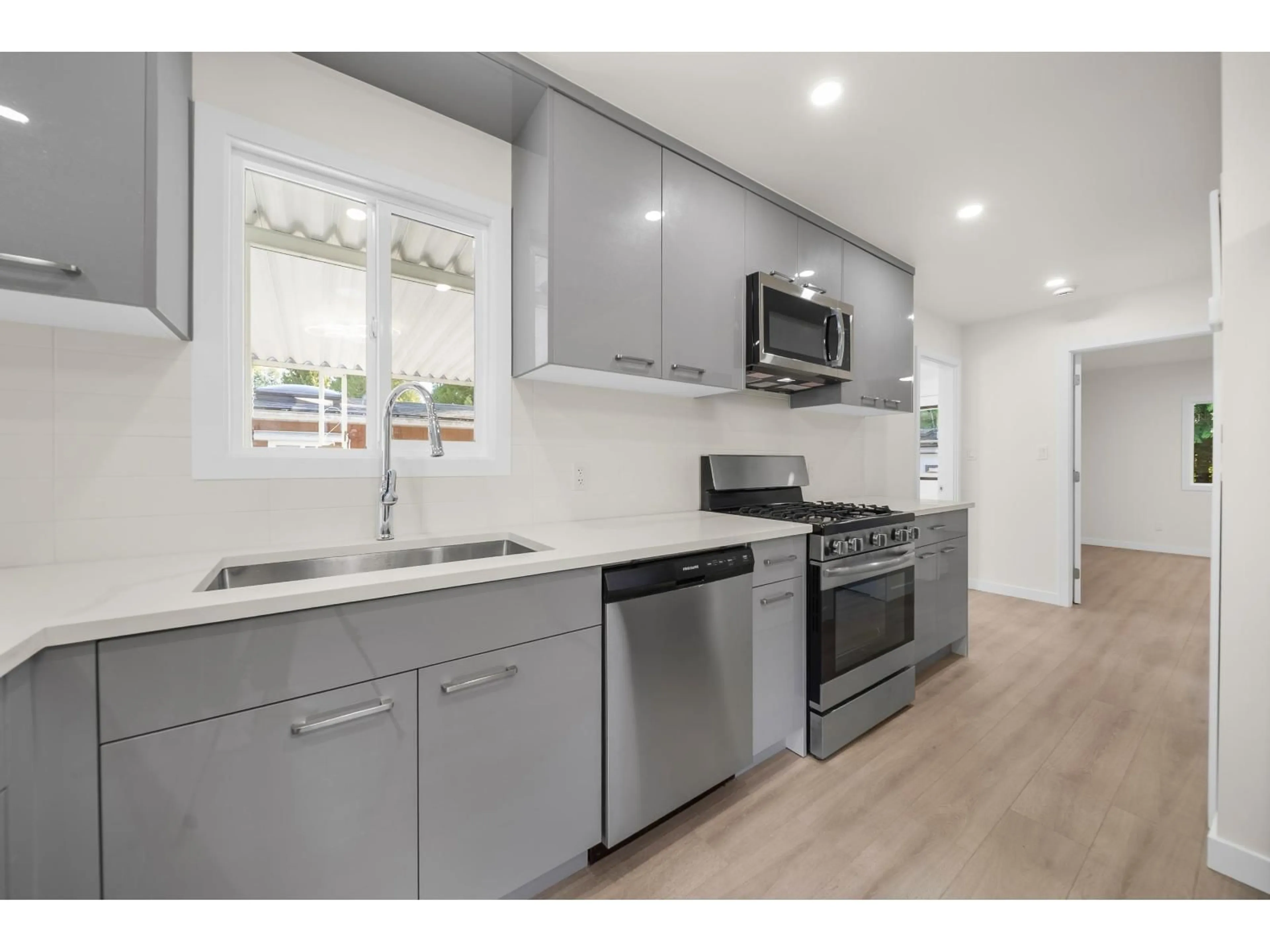 Open concept kitchen, unknown for 337 - 1840 160 STREET, Surrey British Columbia V4A4X4