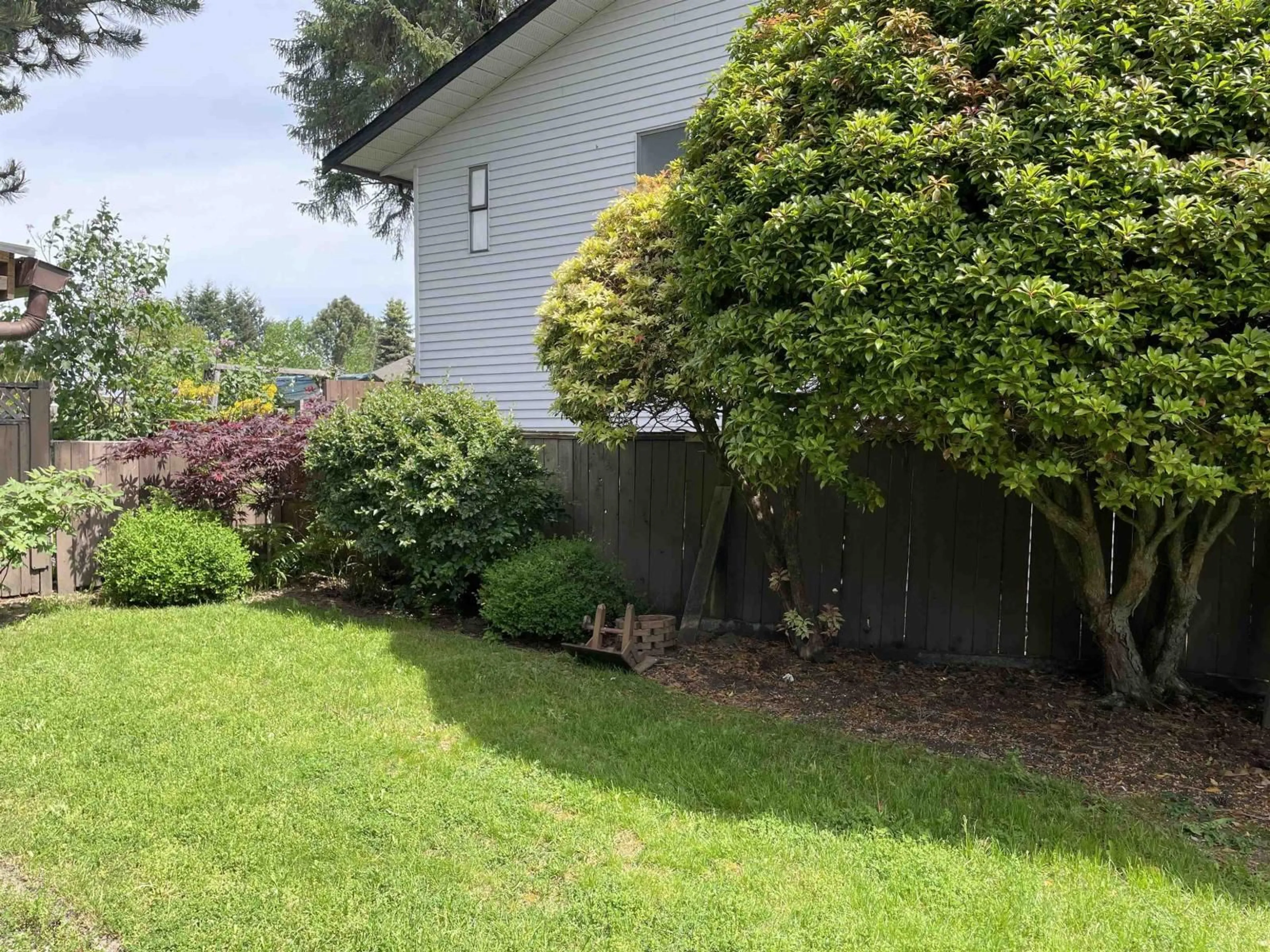Unknown for 8454 116A STREET, Delta British Columbia V4C7N9