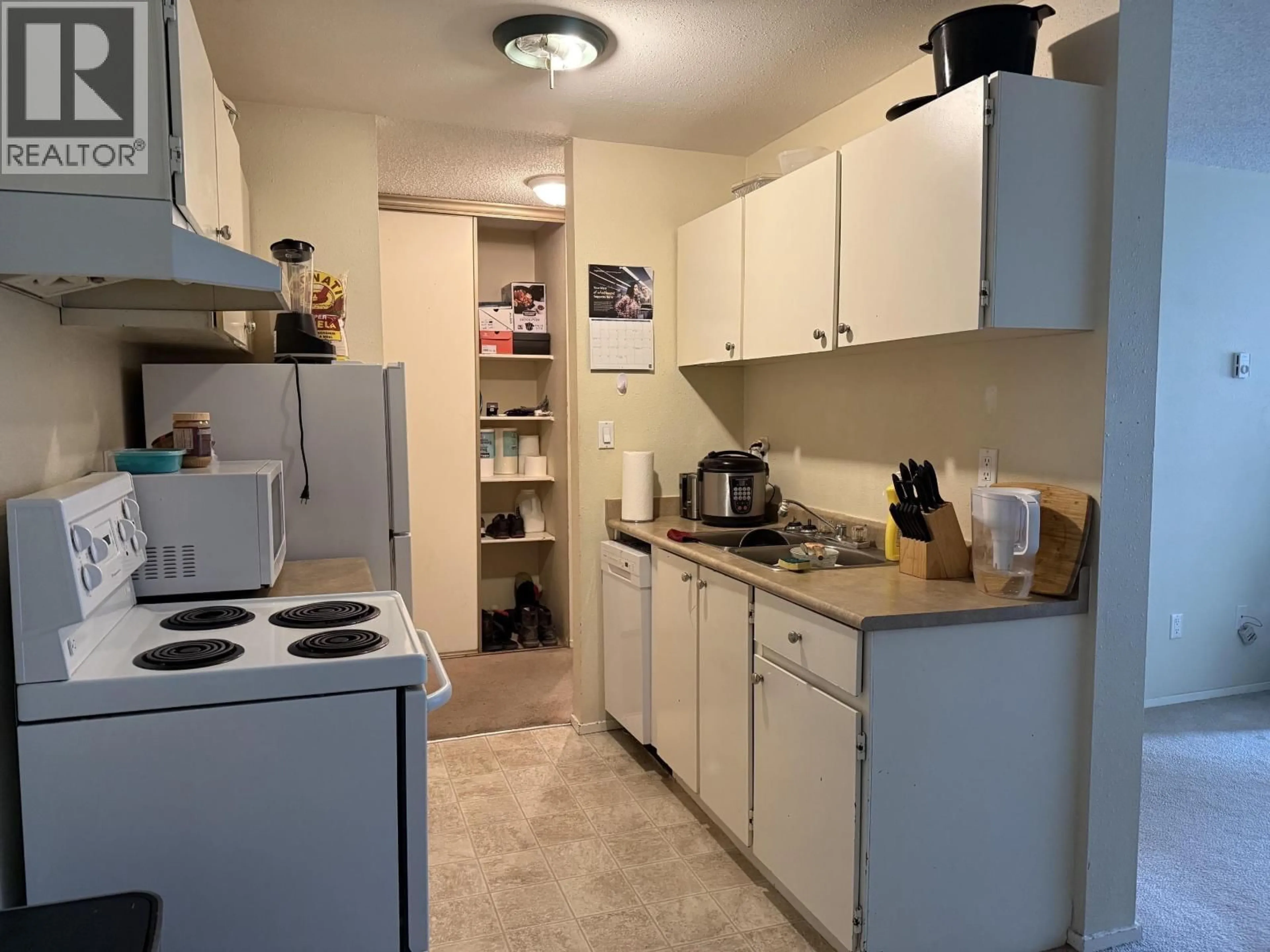 Standard kitchen, unknown for 303 - 282 BROADWAY AVENUE, Williams Lake British Columbia V2G4J8