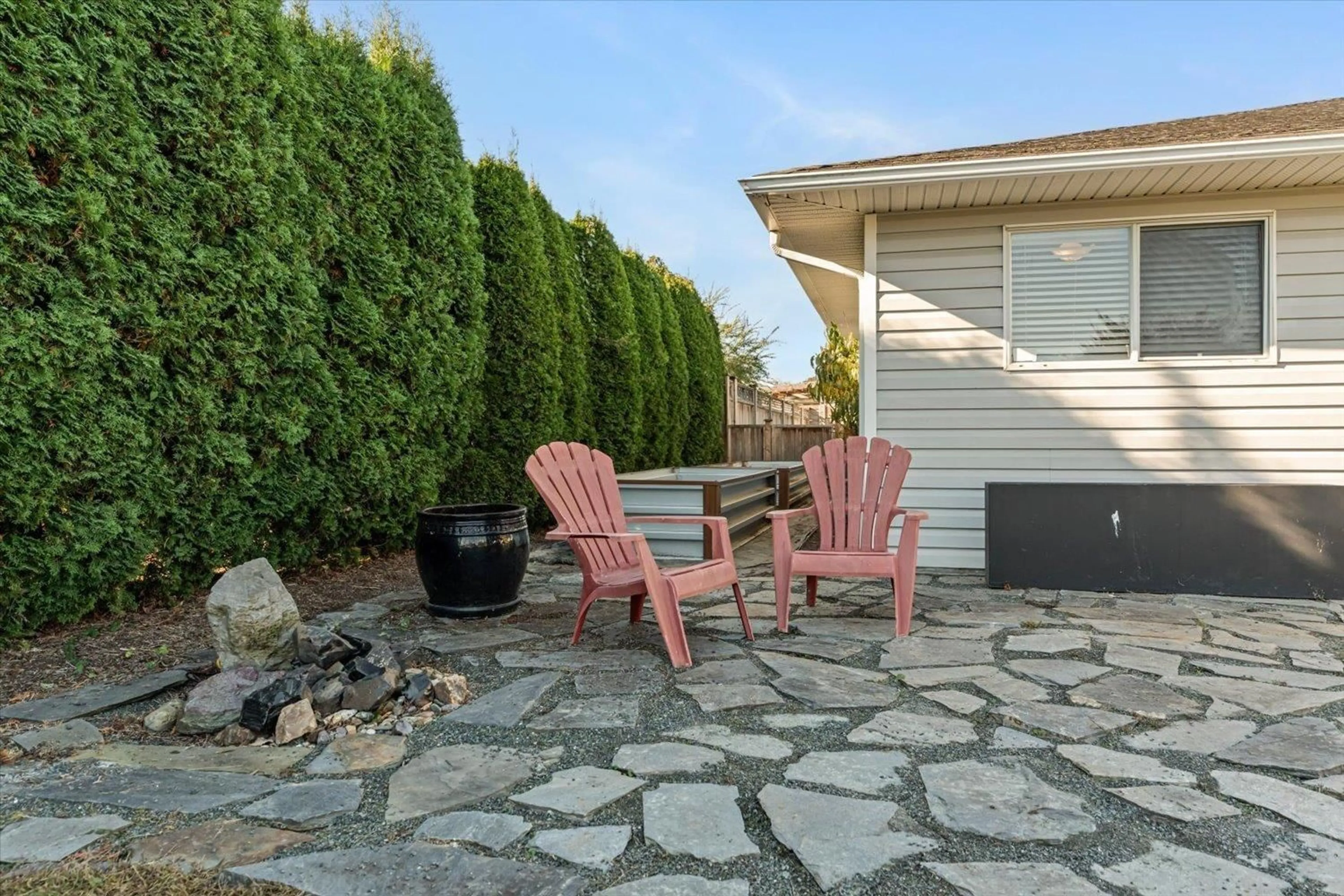 Patio, unknown for 6783 VANMAR STREET, Chilliwack British Columbia V2R2W1